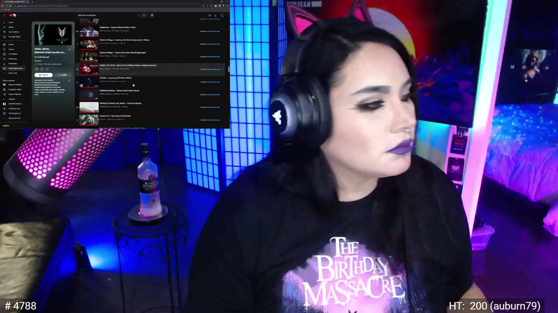 Gallery image thumbnail from QueenOfMetal's myfreecams stream on, 07/20/2023, 16:11 image 15 of 20