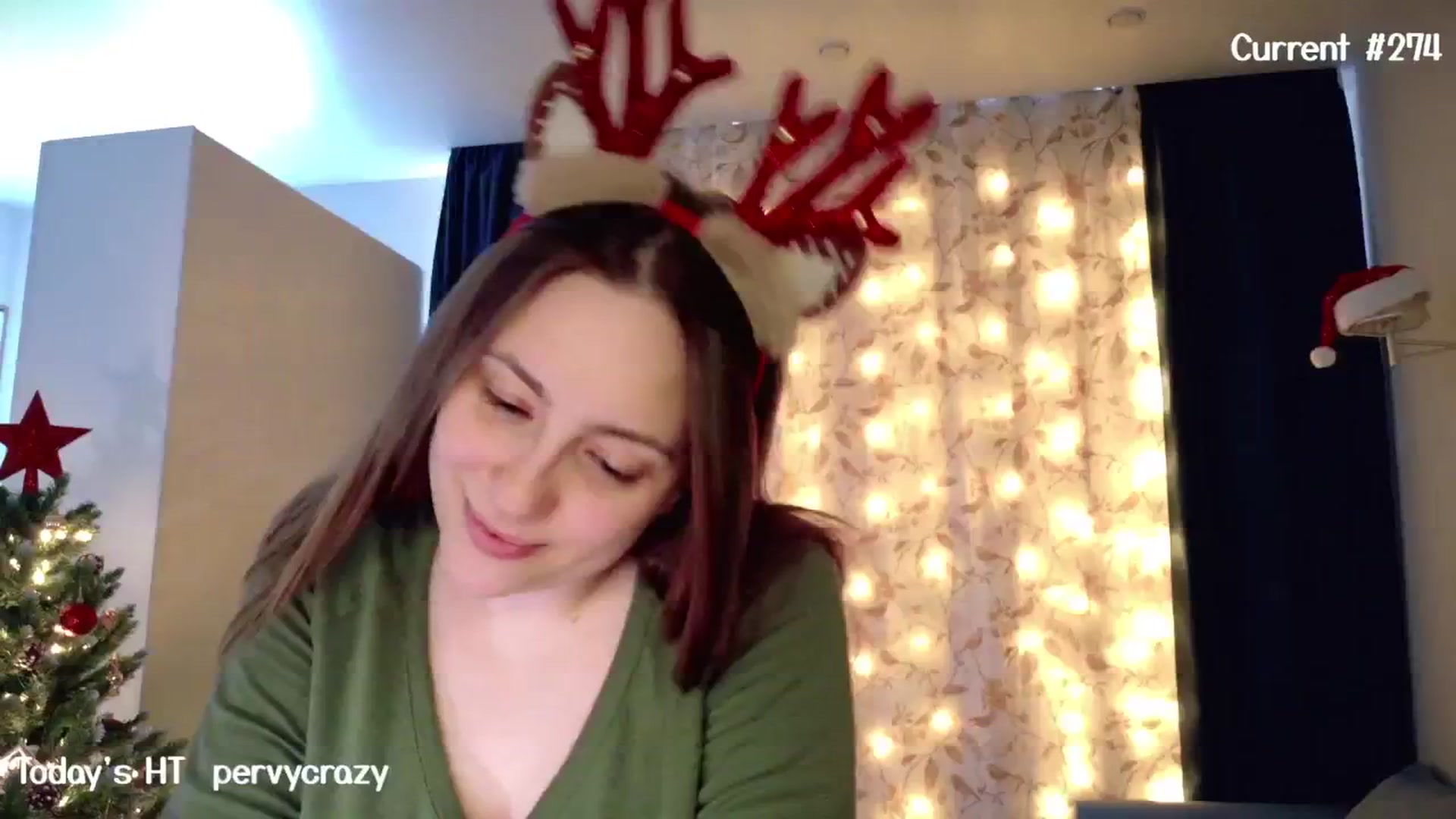 Gallery image thumbnail from QueenOfTease_'s myfreecams stream on, 12/03/2024, 08:15 image 12 of 20