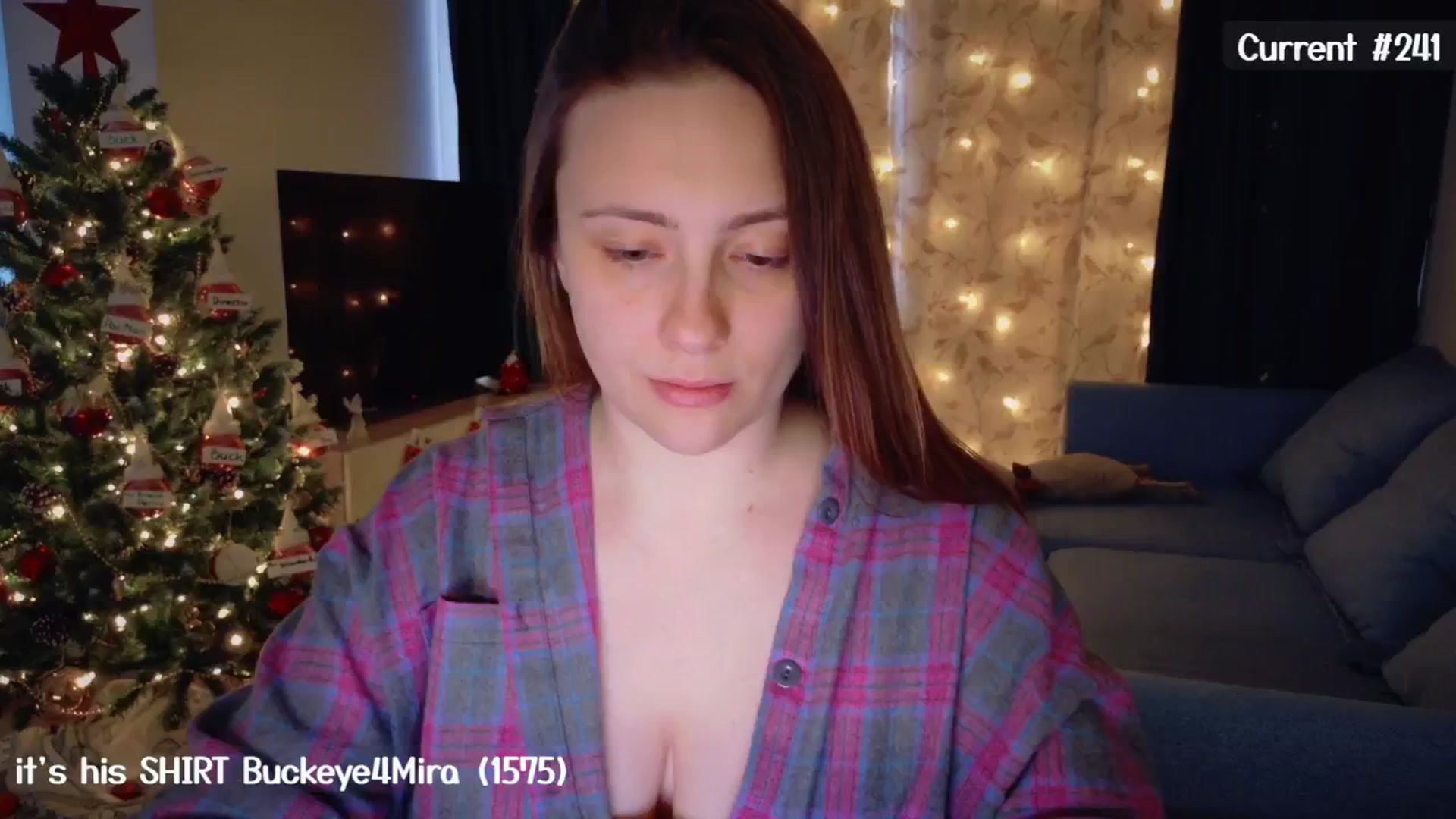 Gallery image thumbnail from QueenOfTease_'s myfreecams stream on, 12/12/2024, 07:27 image 5 of 20