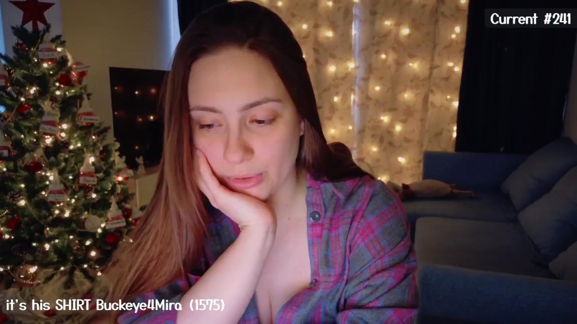 Gallery image thumbnail from QueenOfTease_'s myfreecams stream on, 12/12/2024, 07:27 image 6 of 20