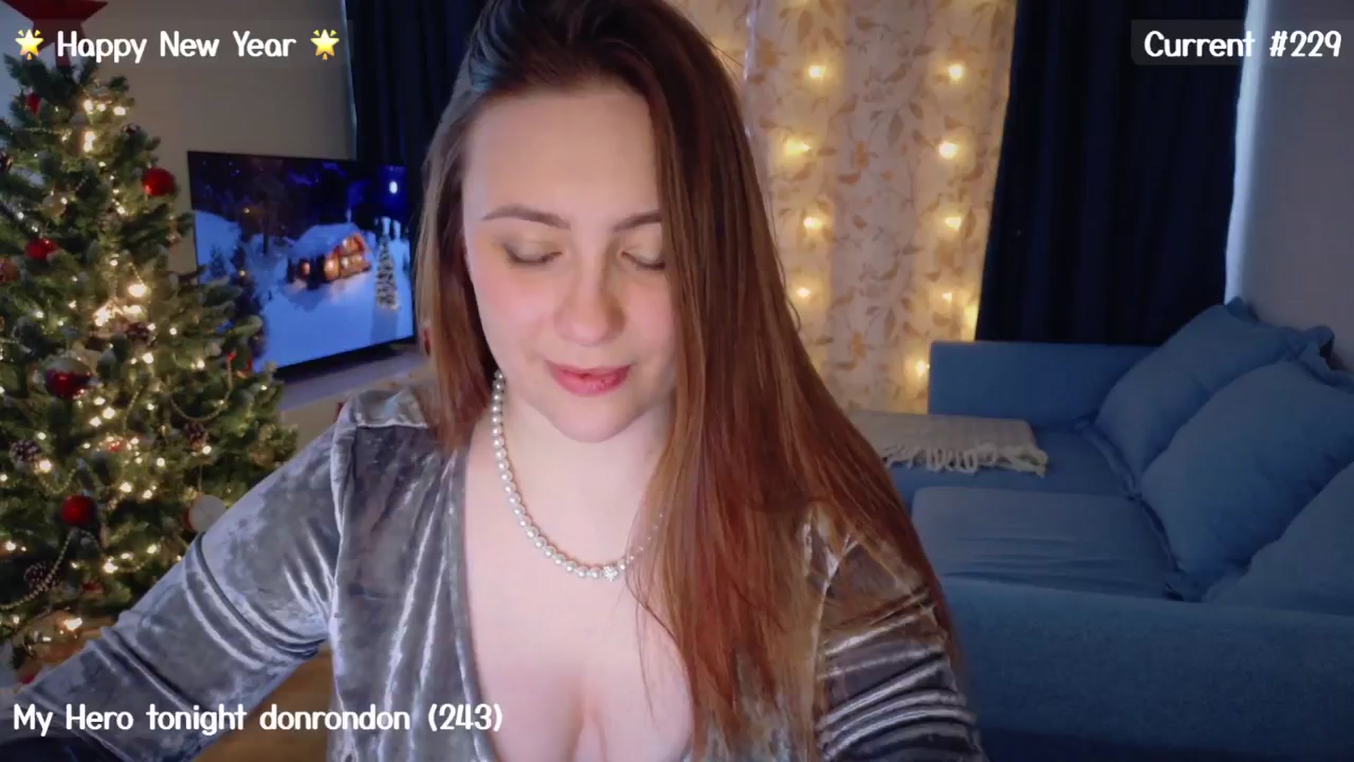 Gallery image thumbnail from QueenOfTease_'s myfreecams stream on, 01/01/2025, 06:21 image 17 of 20
