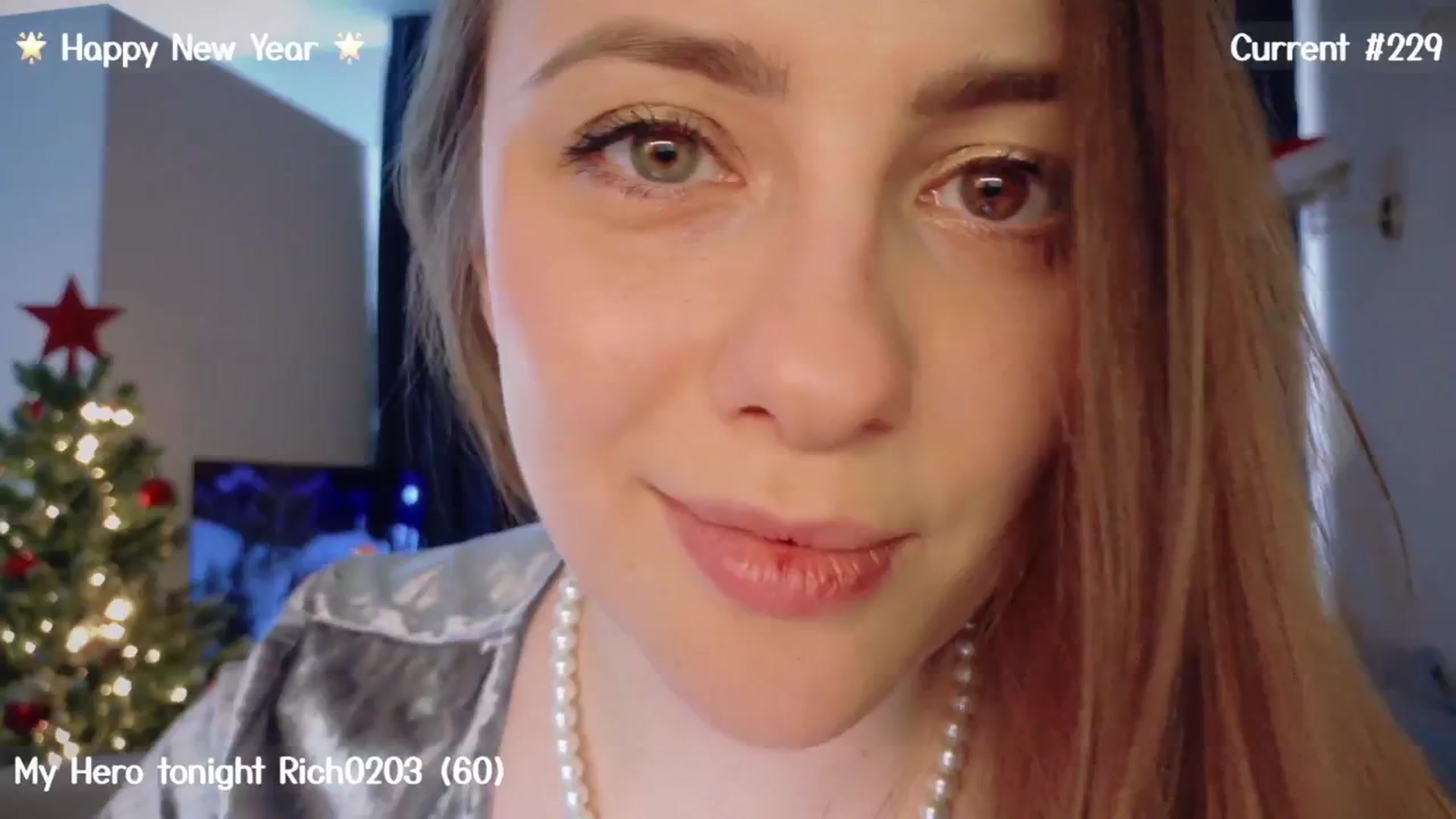 Gallery image thumbnail from QueenOfTease_'s myfreecams stream on, 01/01/2025, 06:21 image 4 of 20