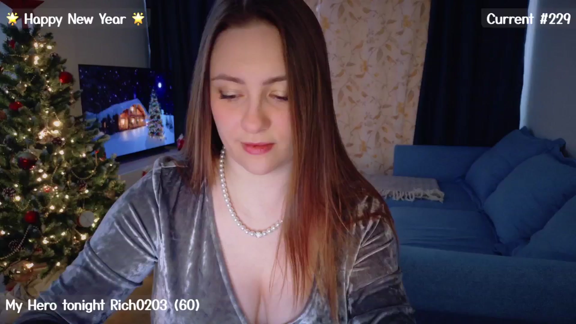 Gallery image thumbnail from QueenOfTease_'s myfreecams stream on, 01/01/2025, 06:21 image 10 of 20