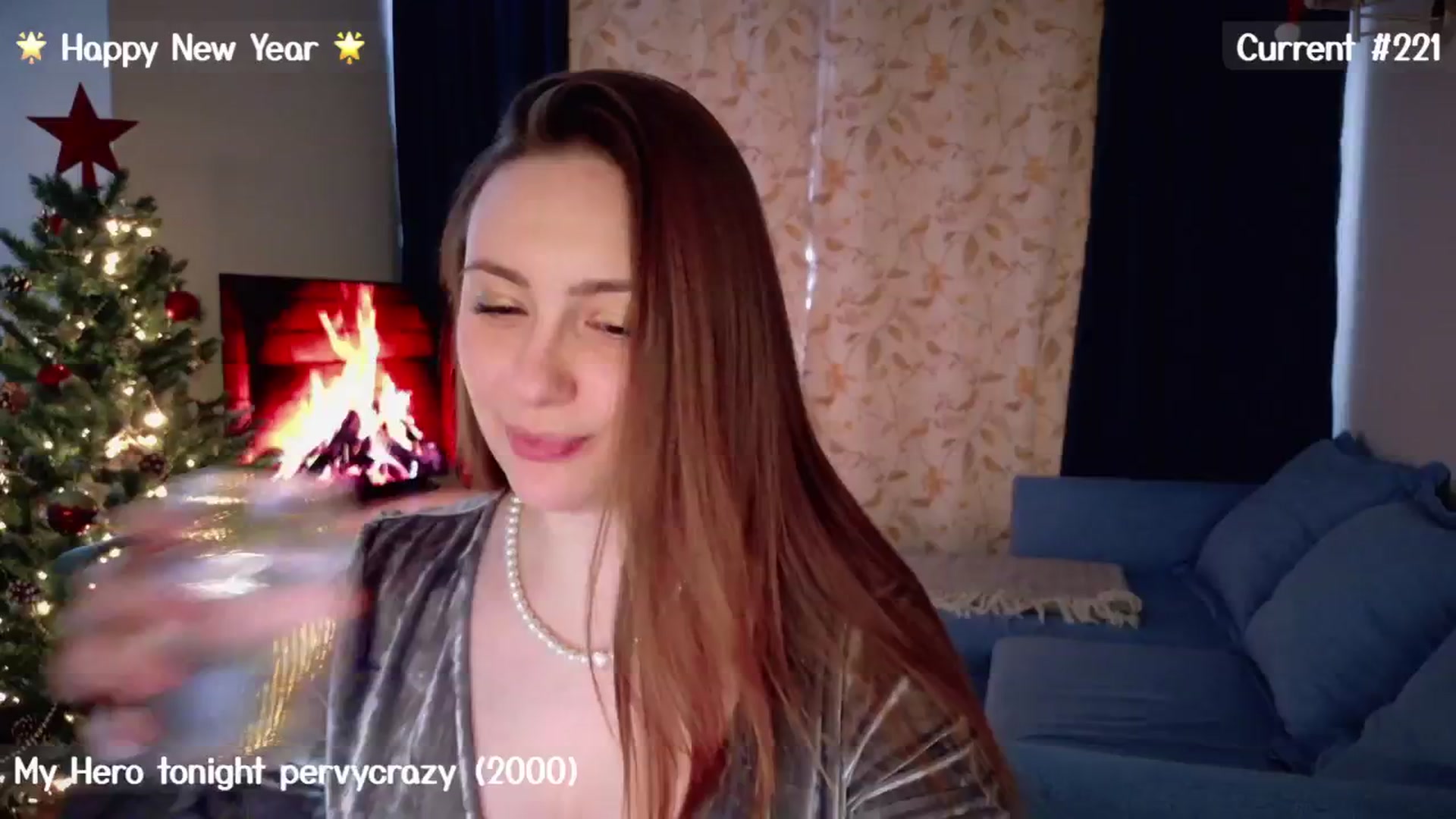 Gallery image thumbnail from QueenOfTease_'s myfreecams stream on, 01/01/2025, 08:20 image 4 of 20