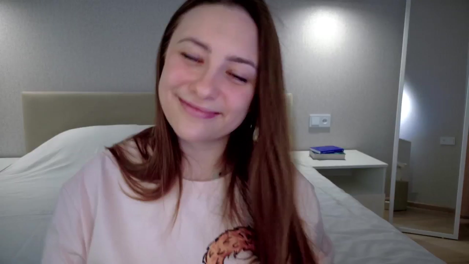 Gallery image thumbnail from QueenOfTease_'s myfreecams stream on, 03/06/2025, 05:16 image 15 of 20