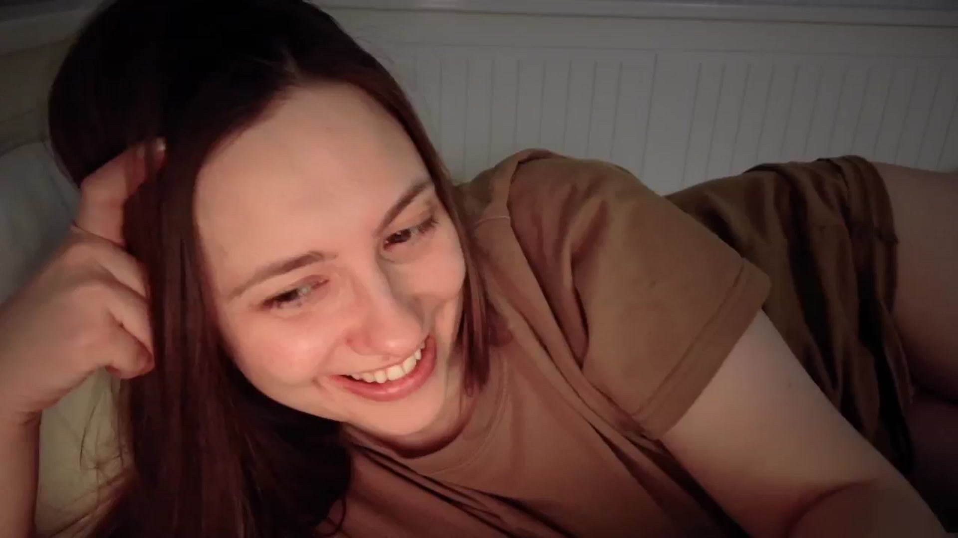 Gallery image thumbnail from QueenOfTease_'s myfreecams stream on, 03/13/2025, 20:45 image 6 of 20