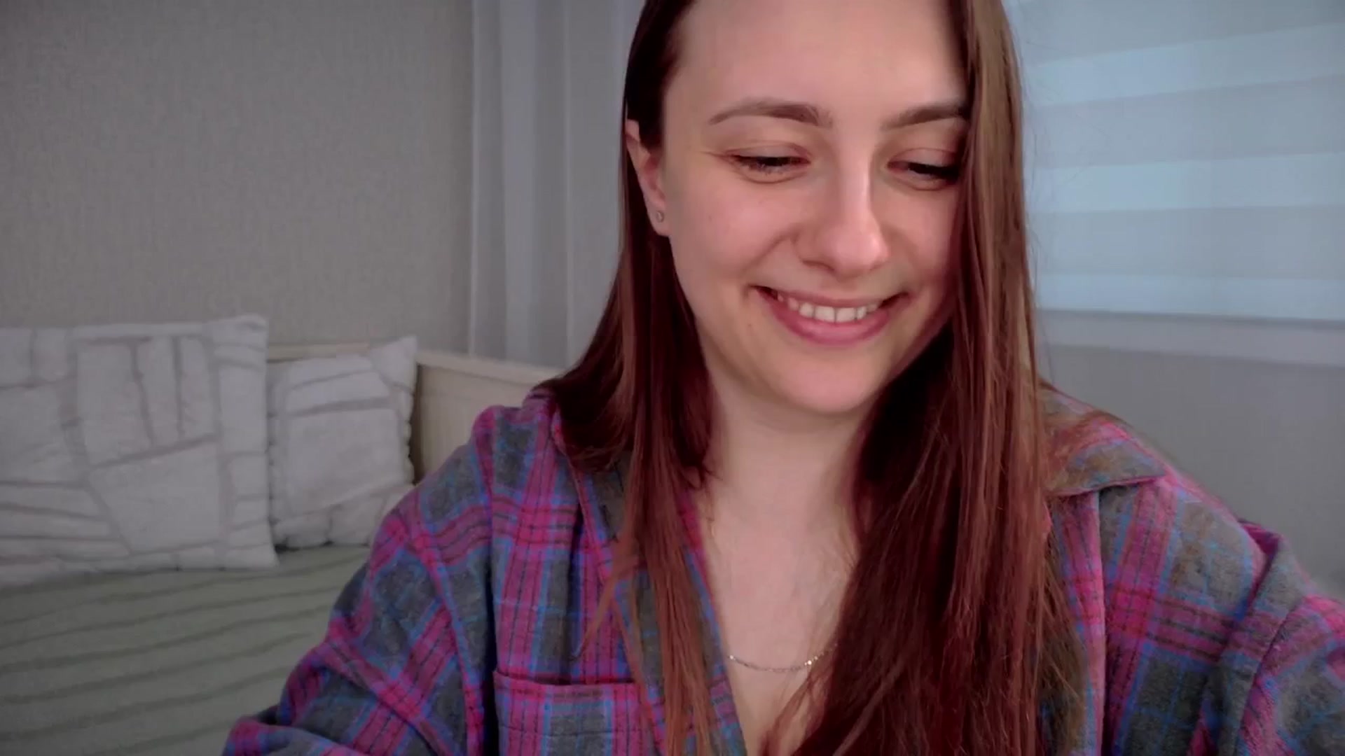 Gallery image thumbnail from QueenOfTease_'s myfreecams stream on, 03/25/2025, 06:51 image 8 of 20