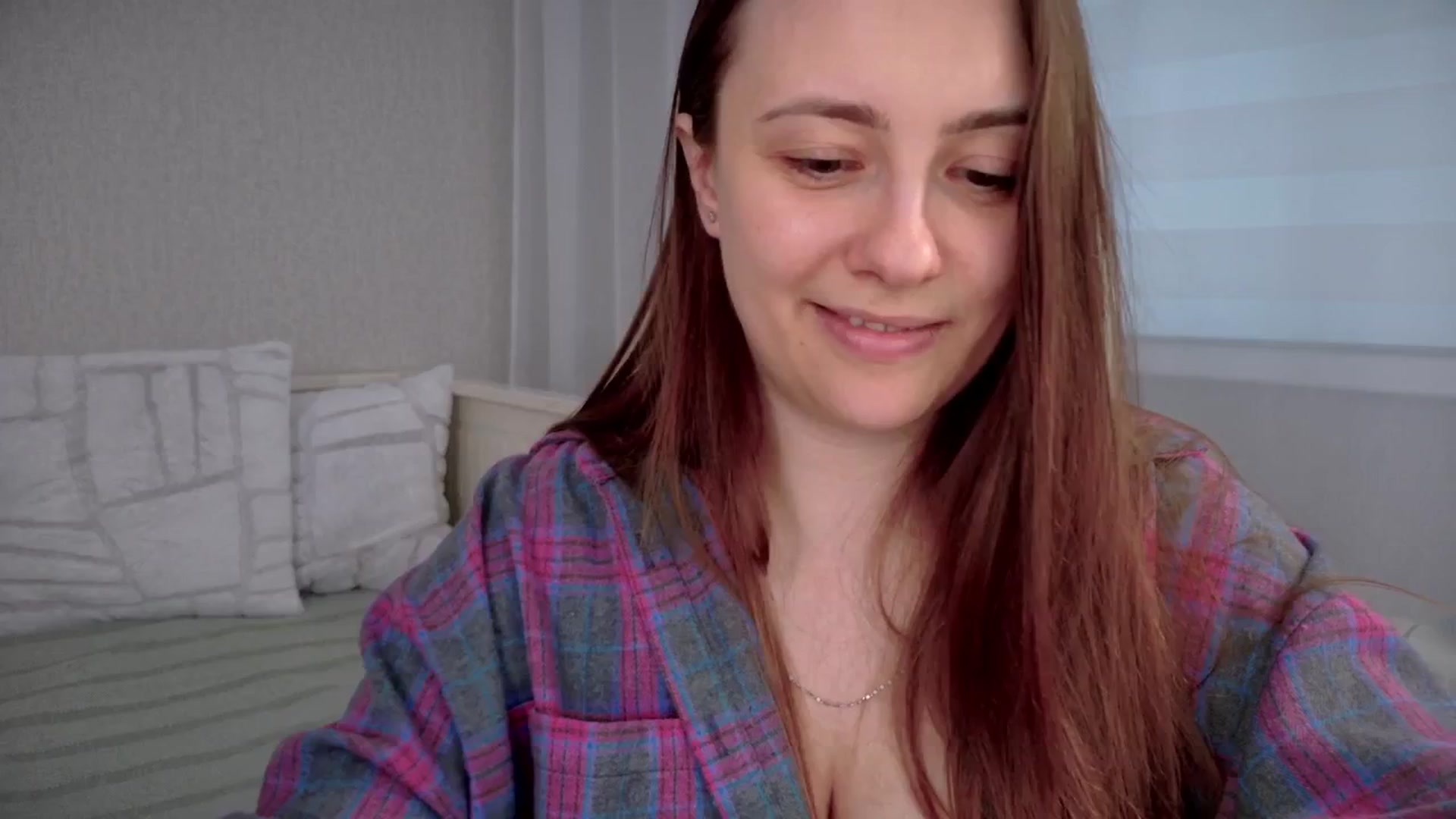 Gallery image thumbnail from QueenOfTease_'s myfreecams stream on, 03/25/2025, 06:51 image 6 of 20