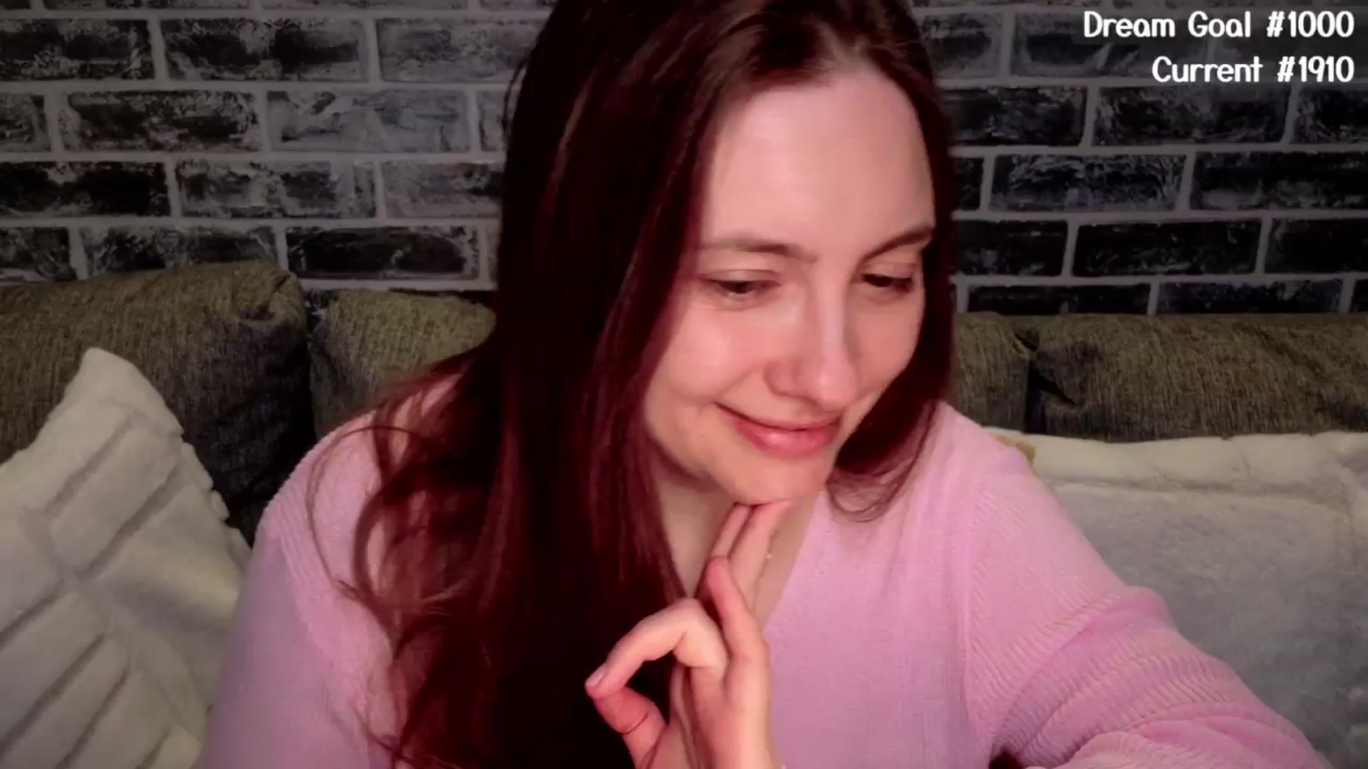 Gallery image thumbnail from QueenOfTease_'s myfreecams stream on, 04/15/2025, 16:59 image 15 of 20