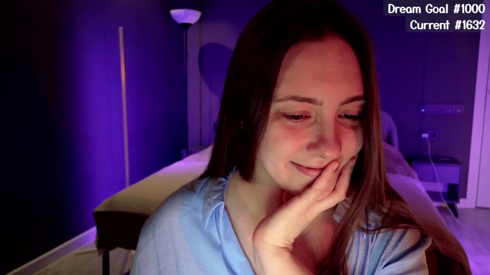 Gallery image thumbnail from QueenOfTease_'s myfreecams stream on, 04/16/2025, 04:49 image 16 of 20