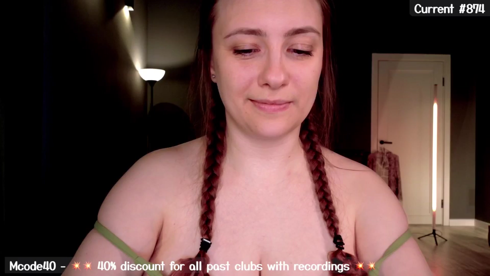 Gallery image thumbnail from QueenOfTease_'s myfreecams stream on, 04/30/2025, 06:53 image 10 of 20