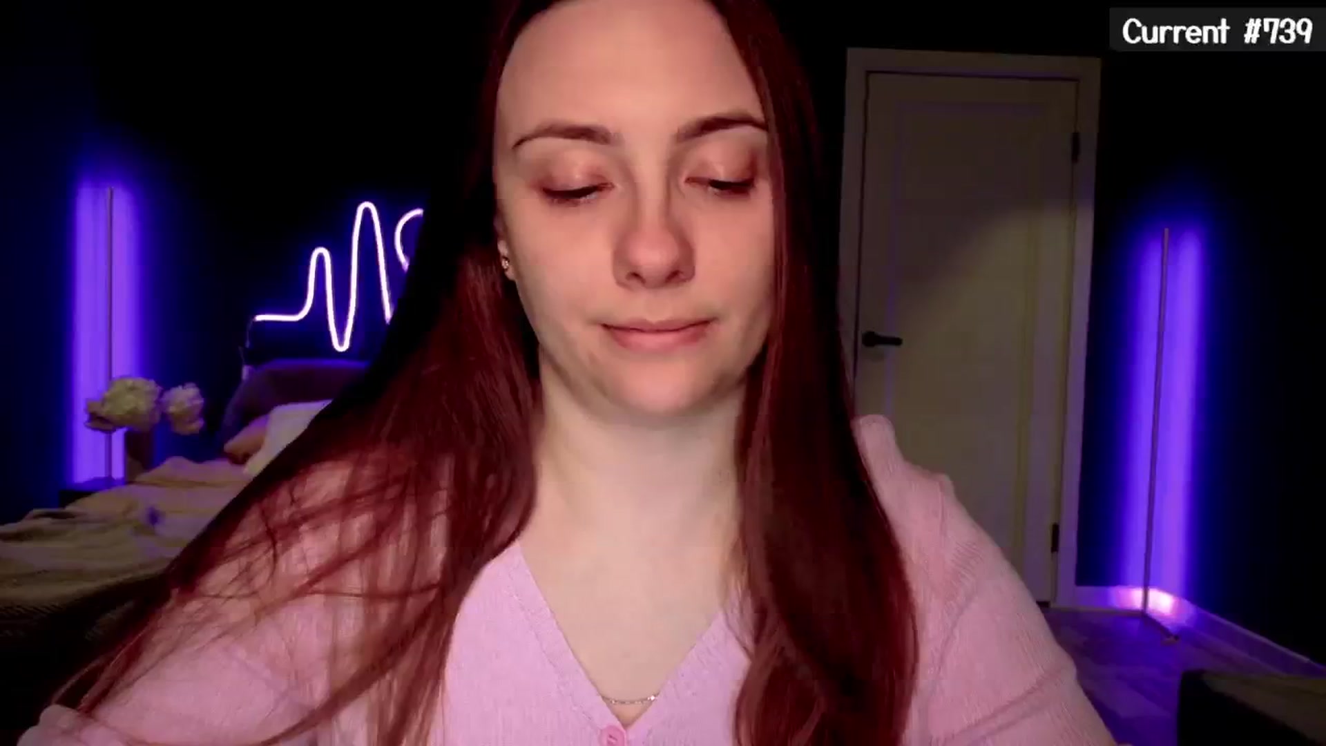 Gallery image thumbnail from QueenOfTease_'s myfreecams stream on, 05/18/2025, 05:29 image 3 of 20