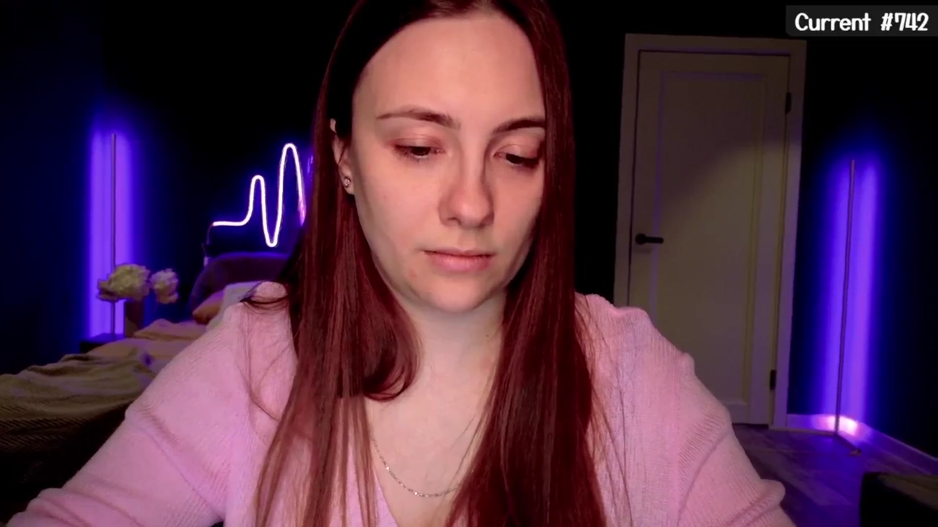 Gallery image thumbnail from QueenOfTease_'s myfreecams stream on, 05/18/2025, 06:06 image 9 of 20