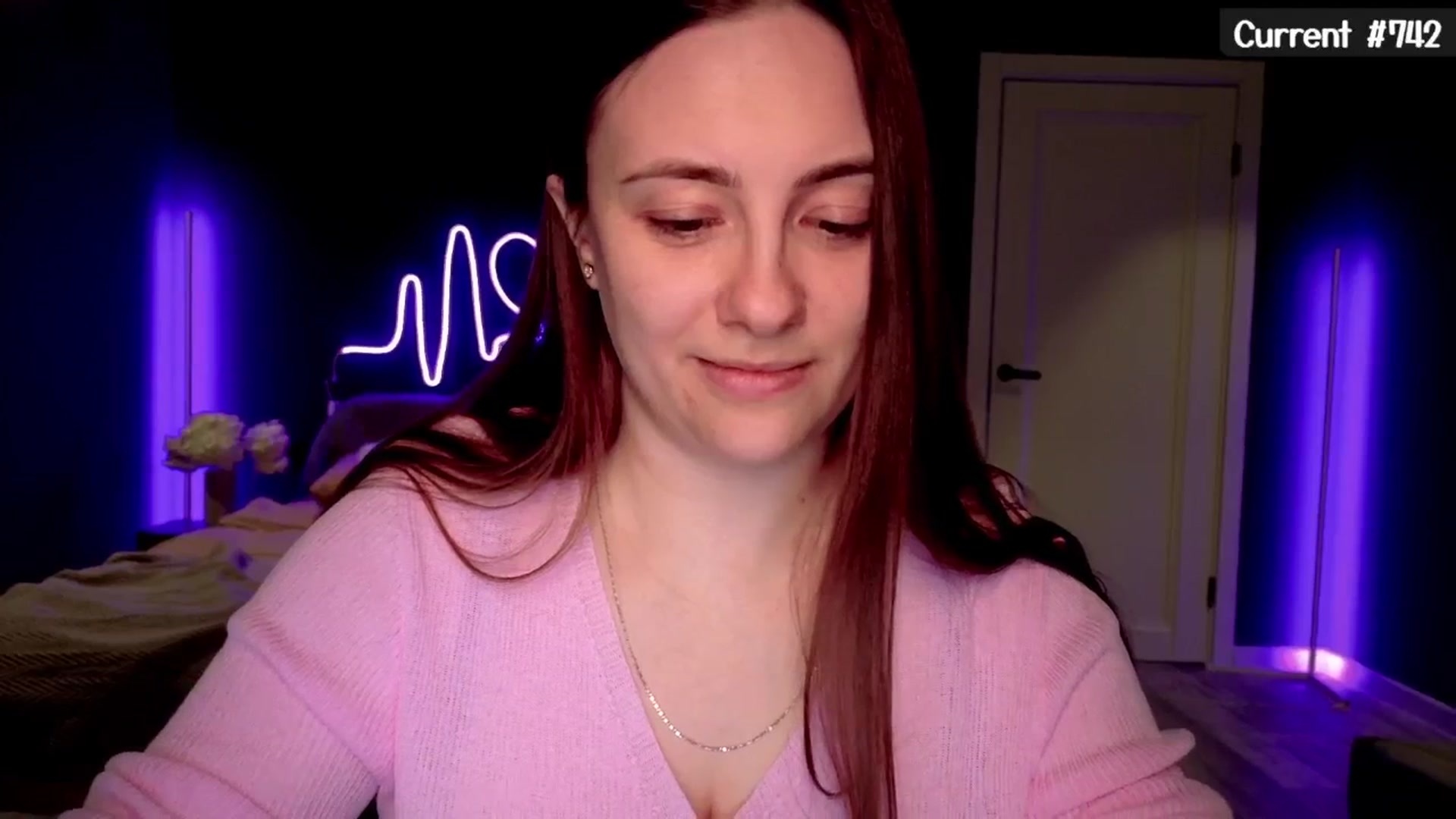 Gallery image thumbnail from QueenOfTease_'s myfreecams stream on, 05/18/2025, 06:06 image 13 of 20