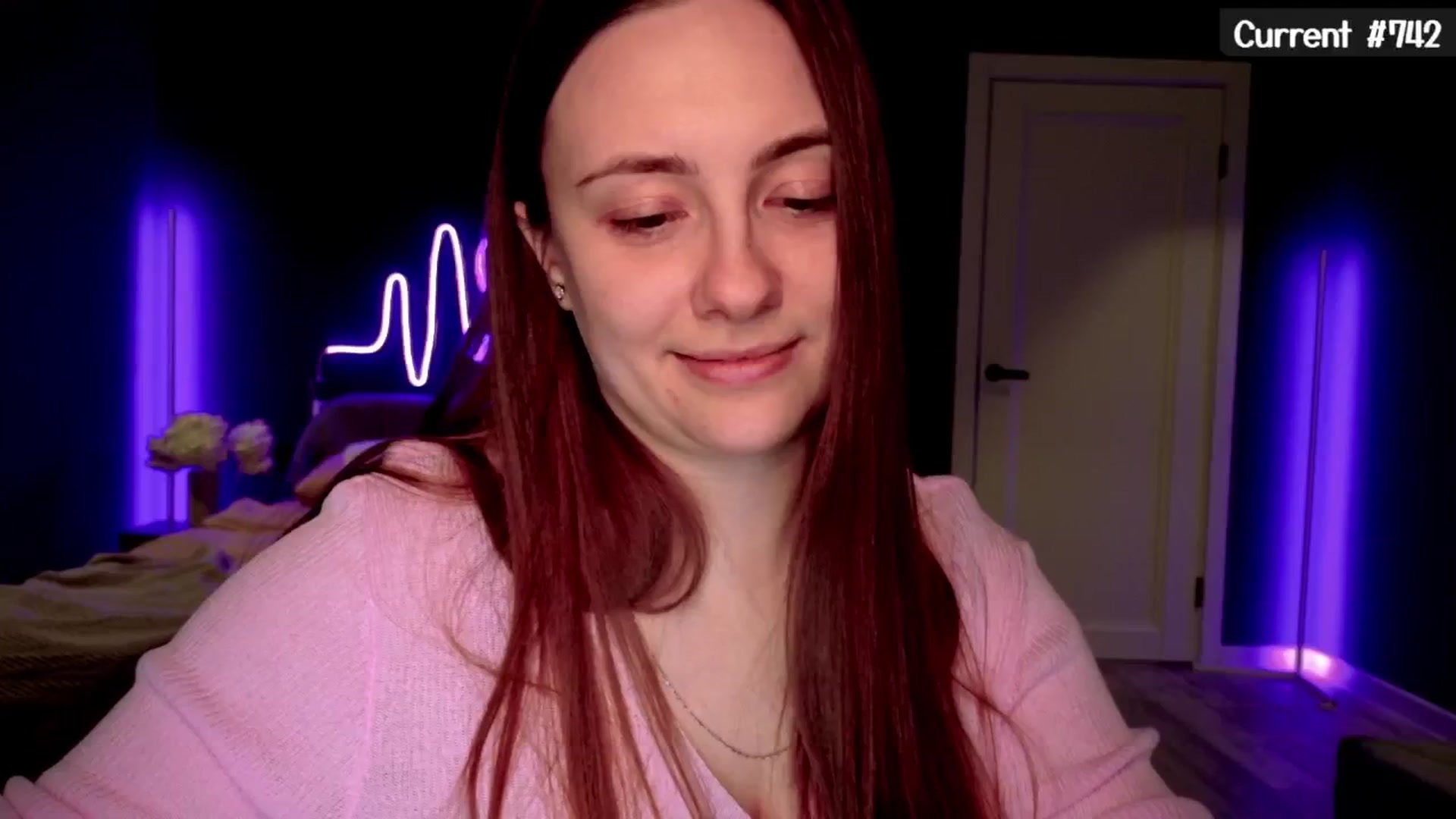Gallery image thumbnail from QueenOfTease_'s myfreecams stream on, 05/18/2025, 06:06 image 8 of 20