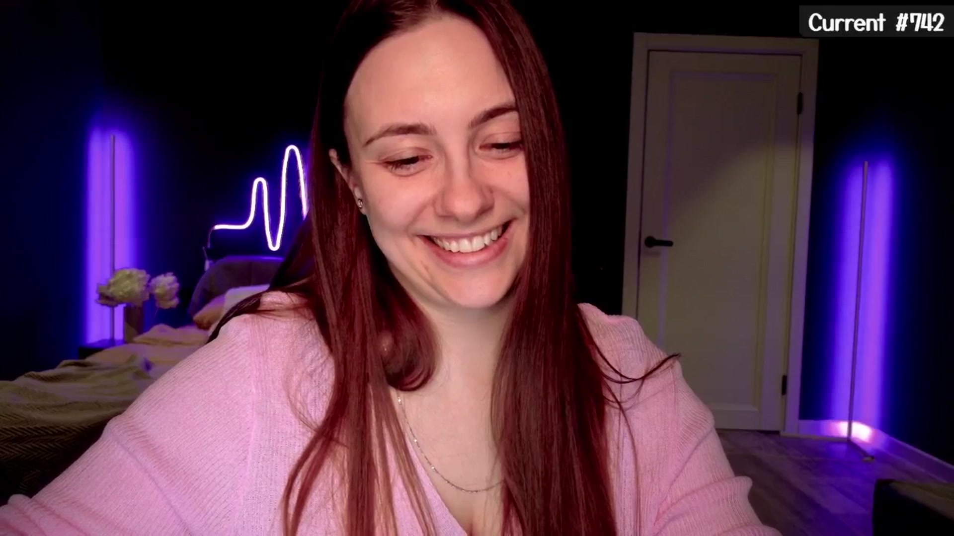 Gallery image thumbnail from QueenOfTease_'s myfreecams stream on, 05/18/2025, 06:06 image 7 of 20