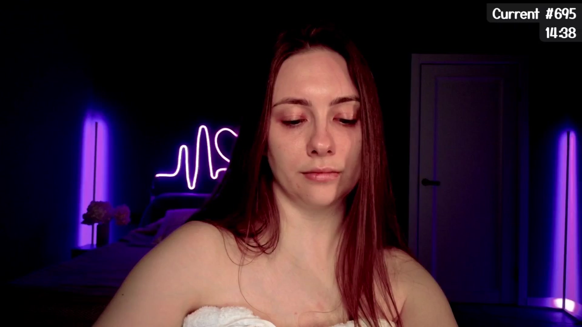 Gallery image thumbnail from QueenOfTease_'s myfreecams stream on, 05/19/2025, 05:41 image 18 of 20