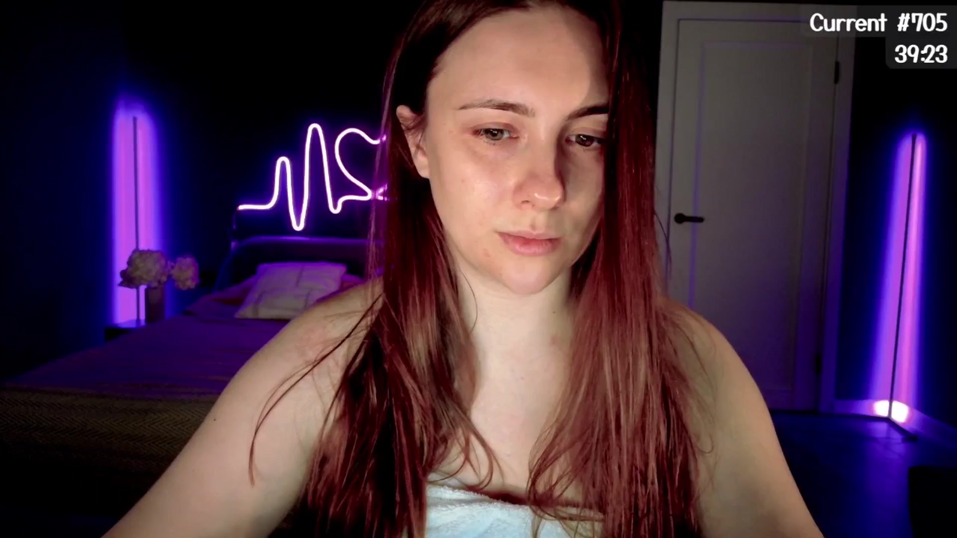 Gallery image thumbnail from QueenOfTease_'s myfreecams stream on, 05/19/2025, 05:41 image 9 of 20
