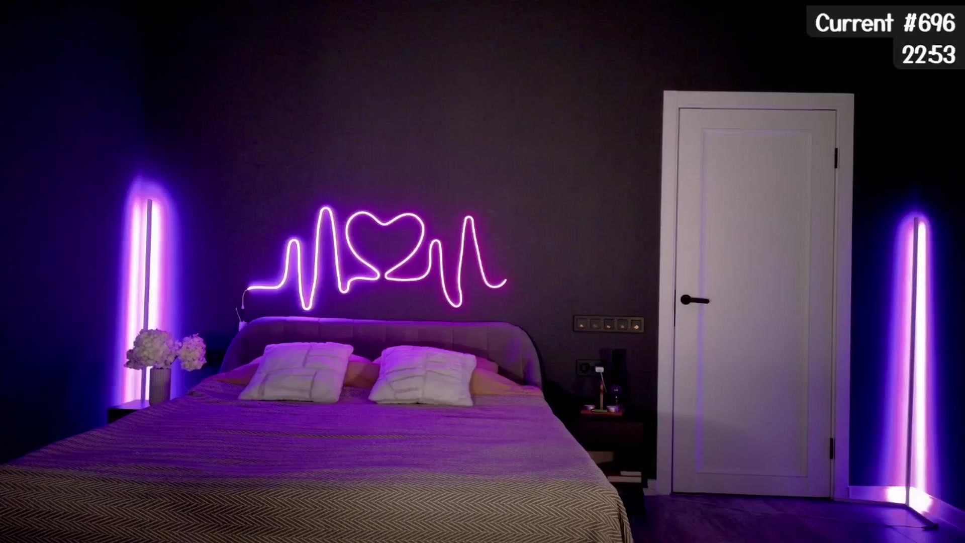 Gallery image thumbnail from QueenOfTease_'s myfreecams stream on, 05/19/2025, 05:41 image 15 of 20