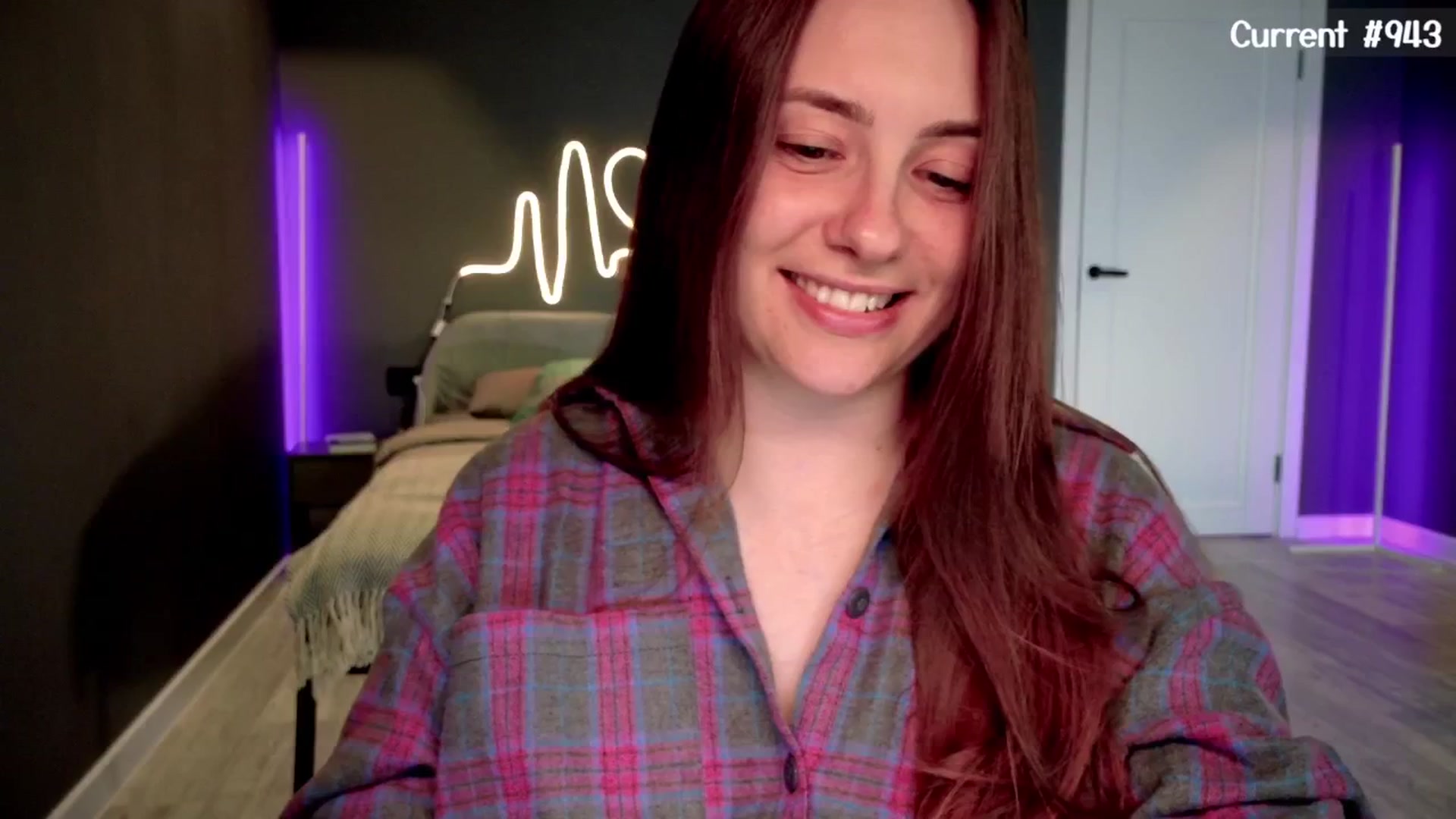 Gallery image thumbnail from QueenOfTease_'s myfreecams stream on, 05/27/2025, 07:19 image 3 of 20