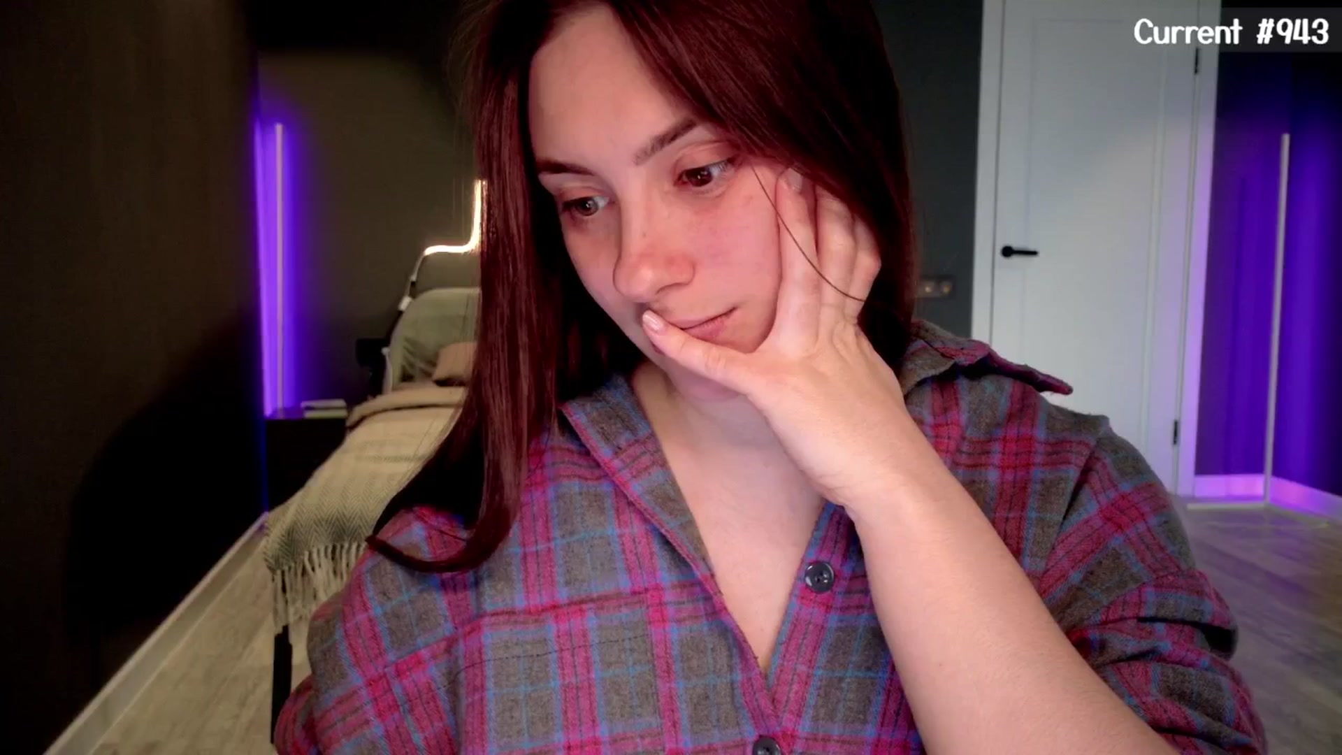 Gallery image thumbnail from QueenOfTease_'s myfreecams stream on, 05/27/2025, 07:19 image 7 of 20