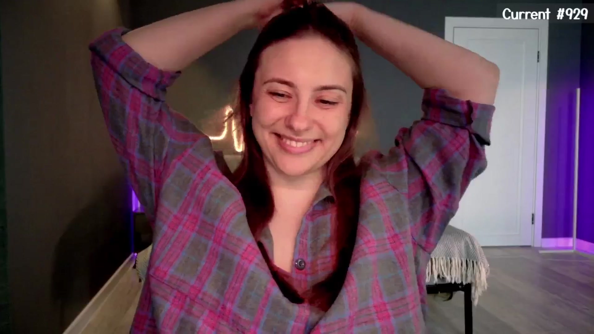 Gallery image thumbnail from QueenOfTease_'s myfreecams stream on, 05/27/2025, 07:19 image 19 of 20