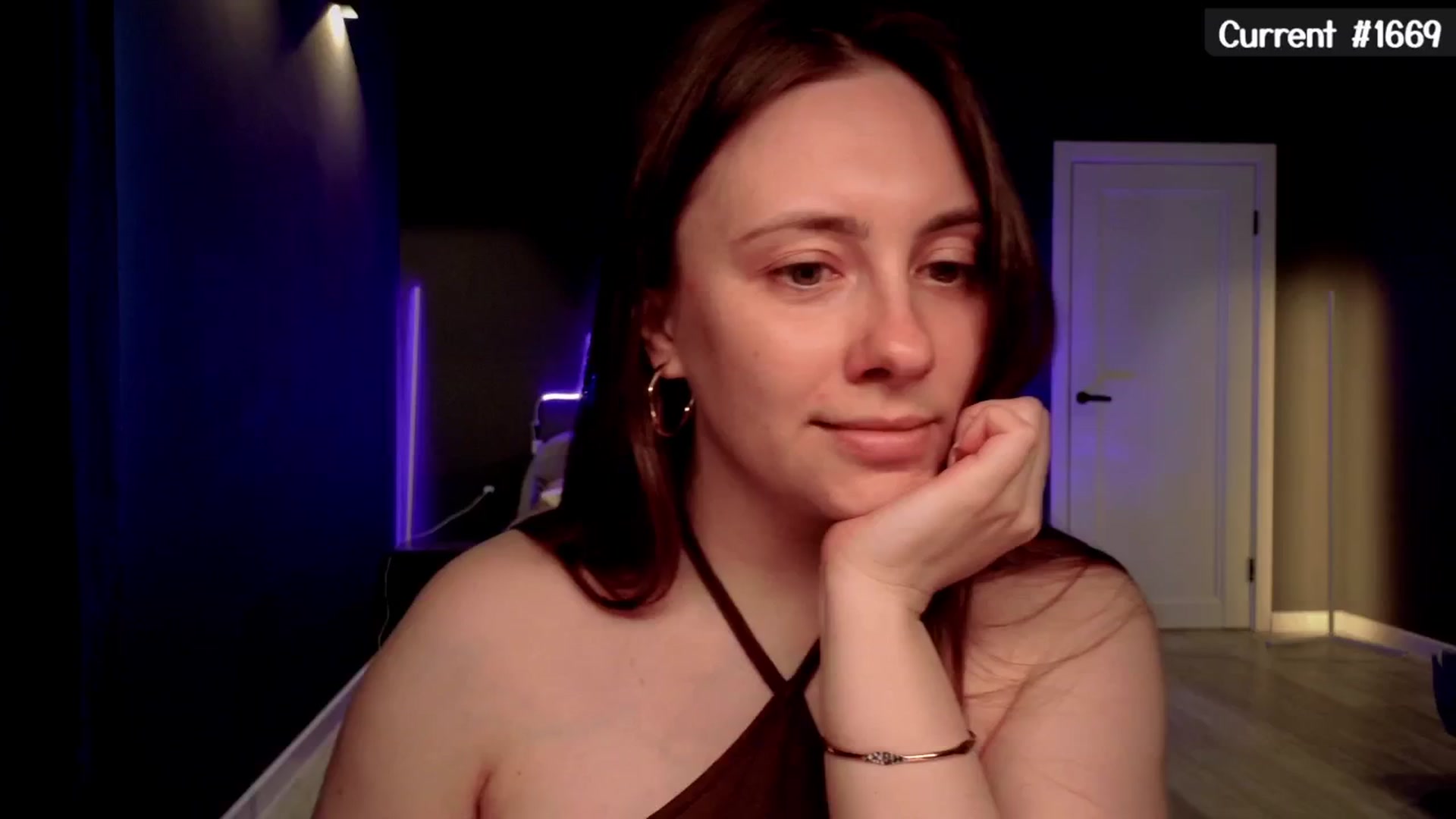 Gallery image thumbnail from QueenOfTease_'s myfreecams stream on, 06/02/2025, 06:59 image 2 of 20