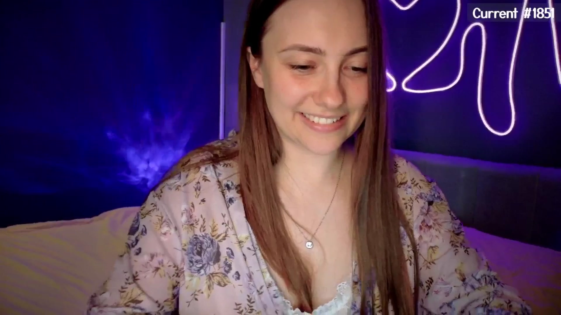 Gallery image thumbnail from QueenOfTease_'s myfreecams stream on, 06/08/2025, 06:39 image 18 of 20