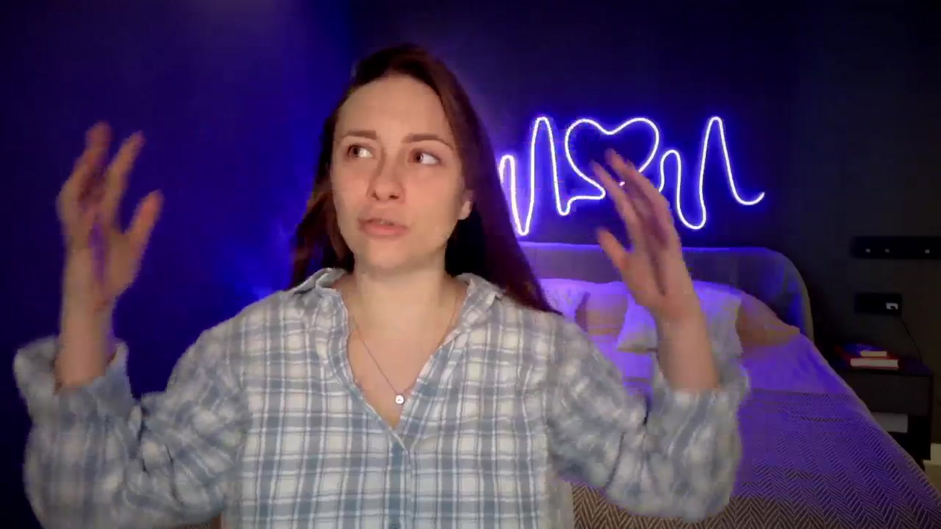 Gallery image thumbnail from QueenOfTease_'s myfreecams stream on, 06/12/2025, 05:51 image 7 of 20