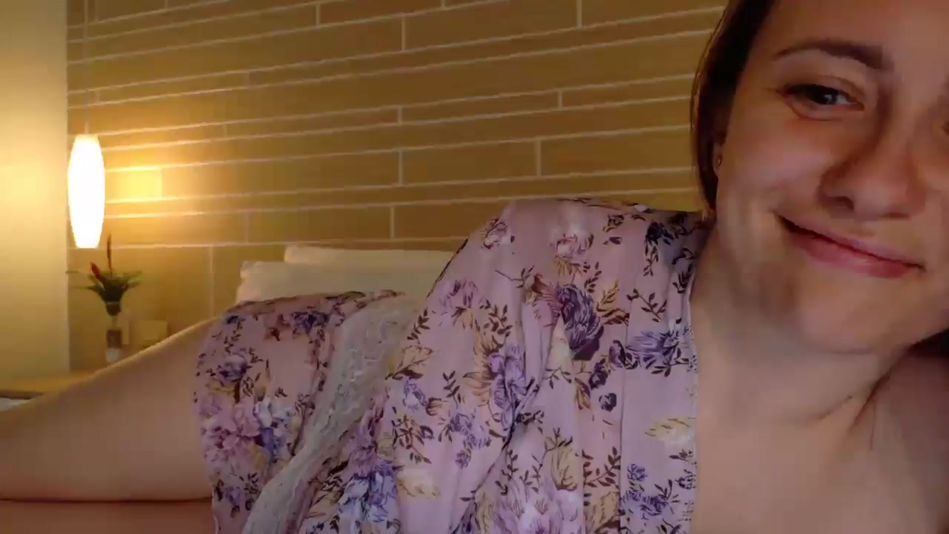 Gallery image thumbnail from QueenOfTease_'s myfreecams stream on, 07/24/2025, 06:41 image 3 of 20