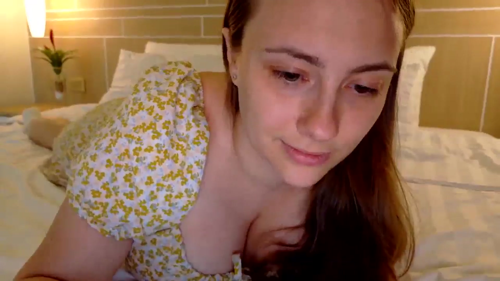 Gallery image thumbnail from QueenOfTease_'s myfreecams stream on, 07/26/2025, 05:45 image 18 of 20