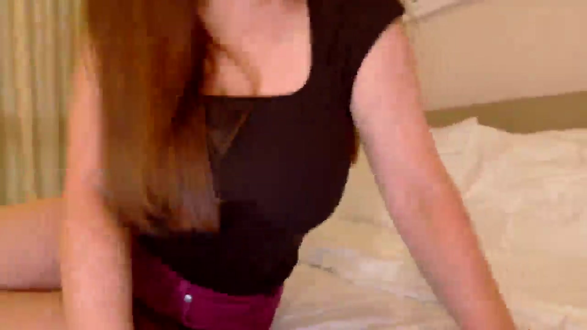 Gallery image thumbnail from QueenOfTease_'s myfreecams stream on, 07/31/2025, 11:32 image 9 of 20