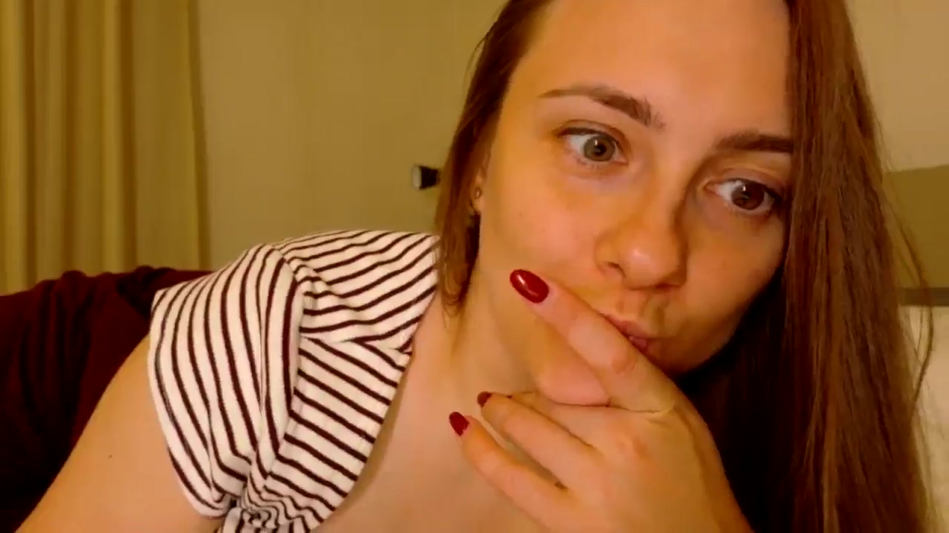 Gallery image thumbnail from QueenOfTease_'s myfreecams stream on, 07/31/2025, 18:20 image 3 of 20