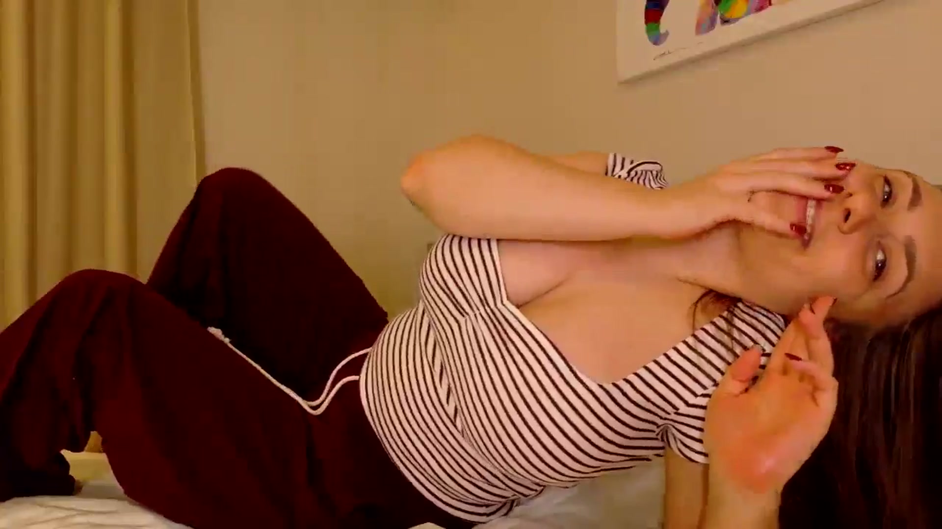 Gallery image thumbnail from QueenOfTease_'s myfreecams stream on, 07/31/2025, 18:20 image 9 of 20