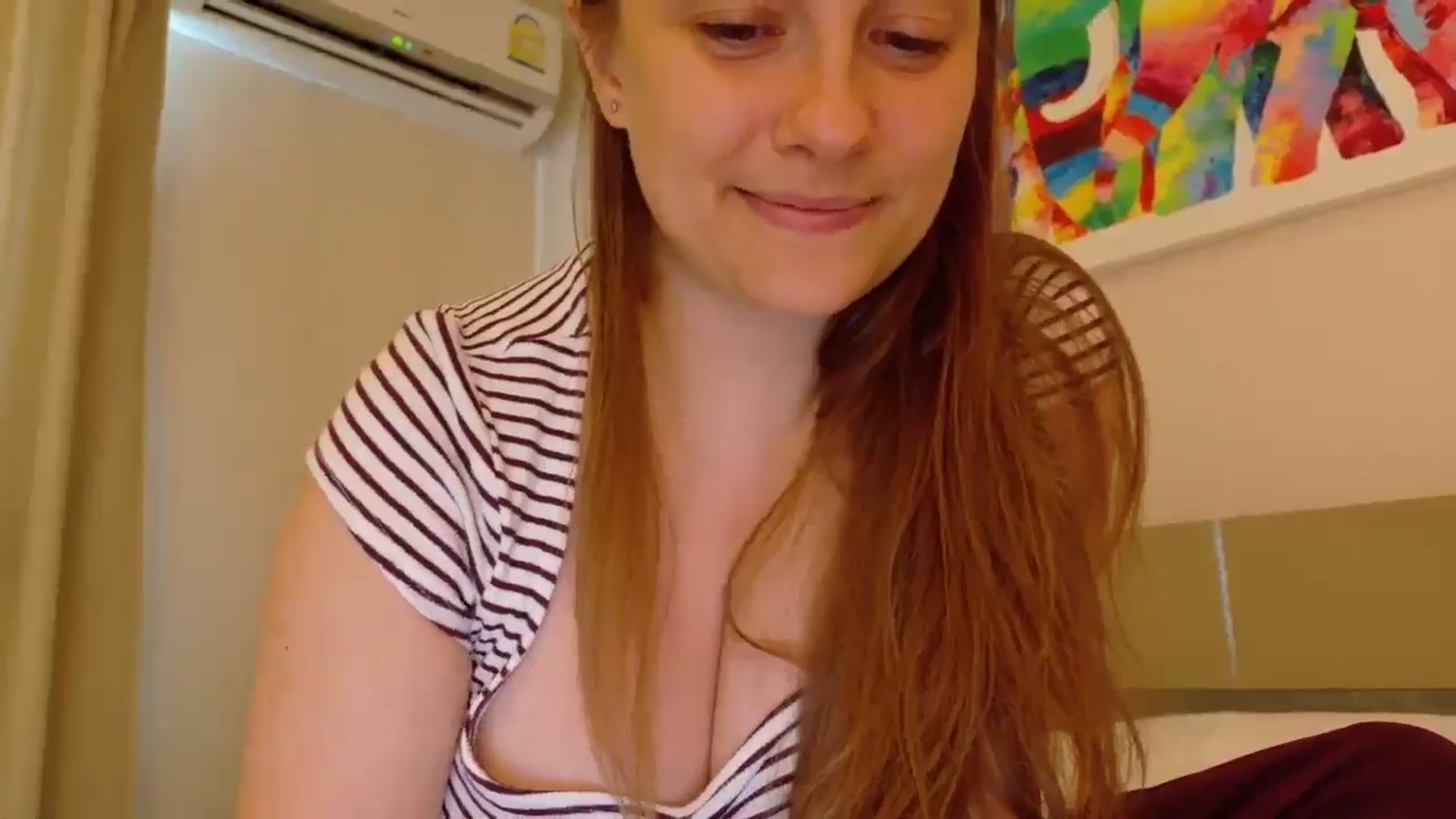 Gallery image thumbnail from QueenOfTease_'s myfreecams stream on, 08/01/2025, 04:17 image 8 of 20