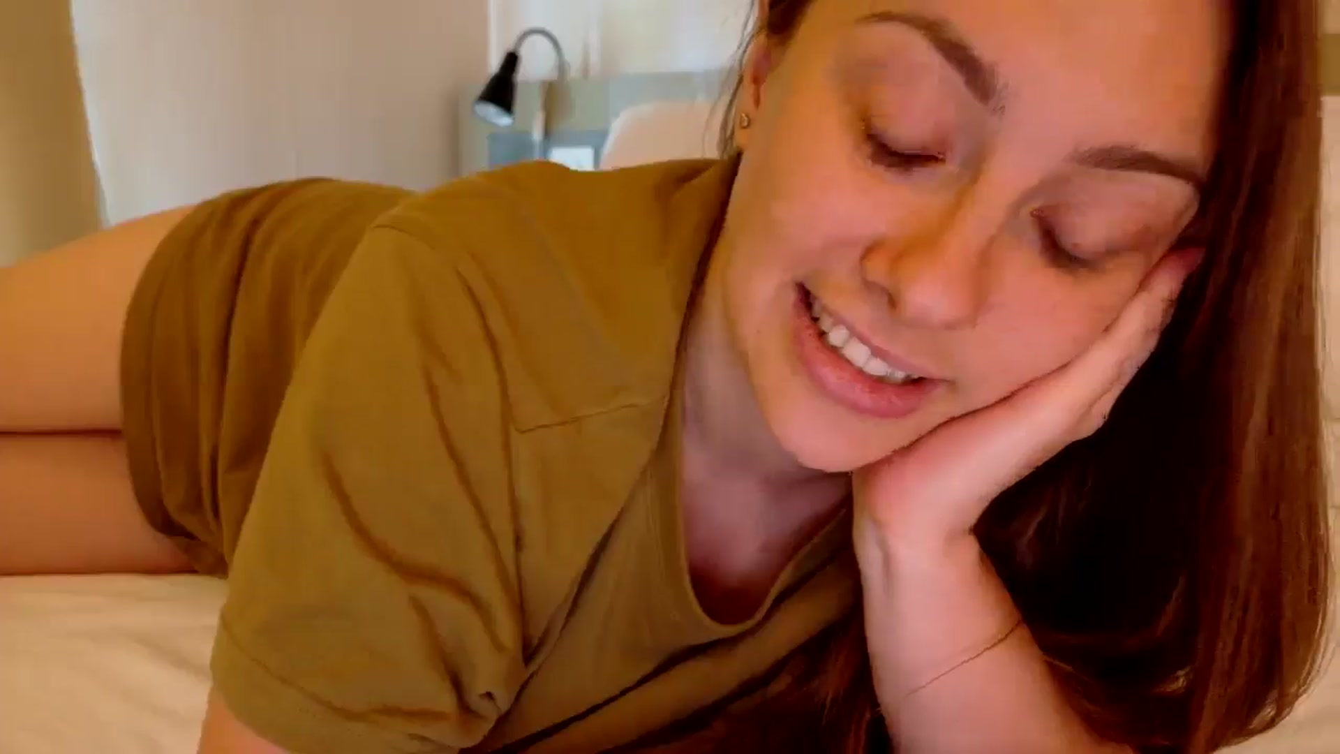Gallery image thumbnail from QueenOfTease_'s myfreecams stream on, 08/07/2025, 05:52 image 10 of 20