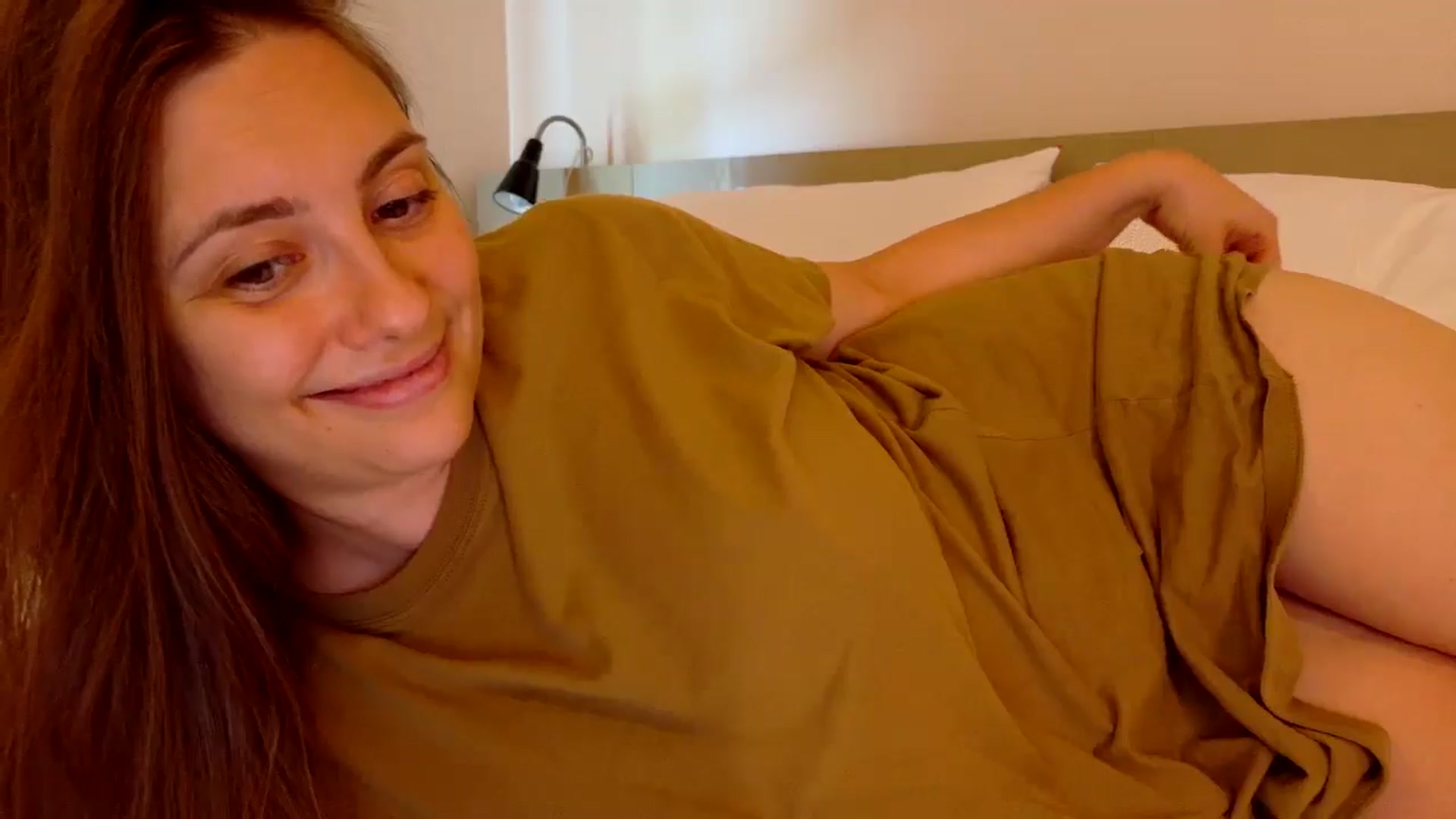 Gallery image thumbnail from QueenOfTease_'s myfreecams stream on, 08/07/2025, 05:52 image 17 of 20