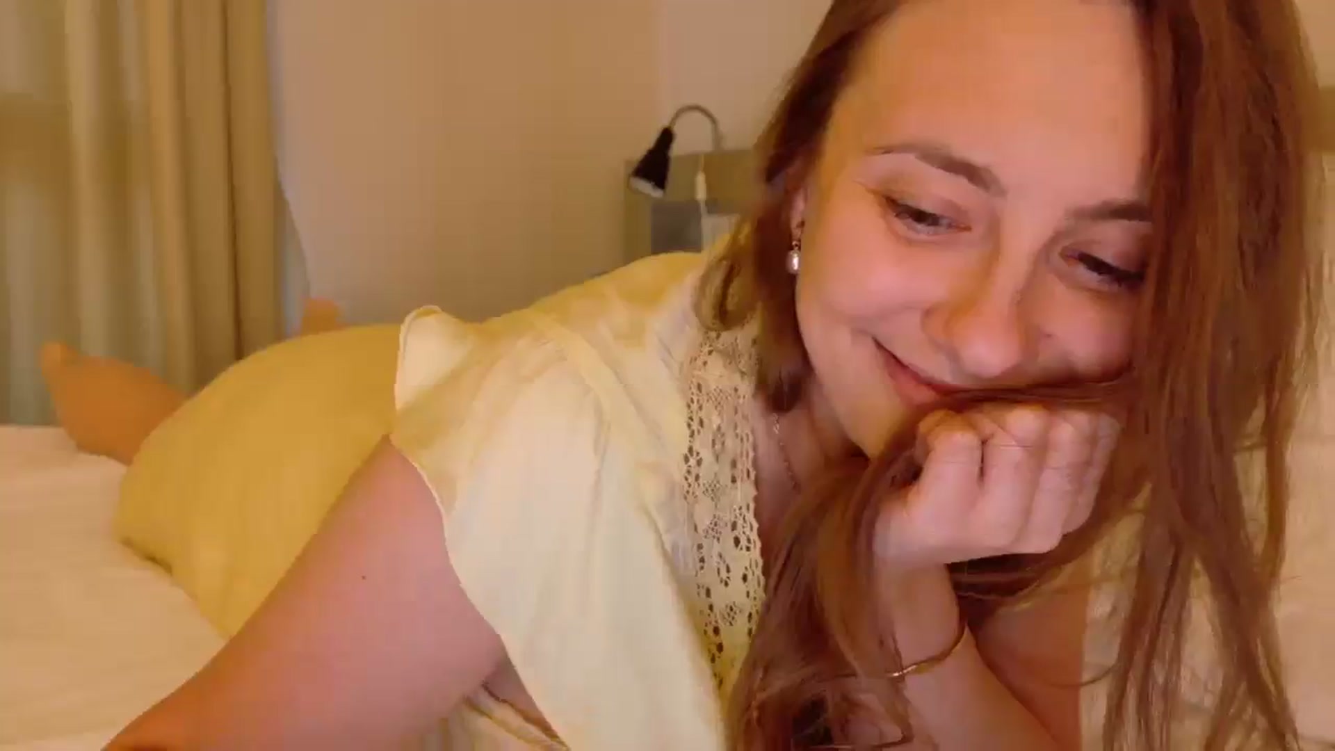 Gallery image thumbnail from QueenOfTease_'s myfreecams stream on, 08/11/2025, 06:56 image 9 of 20