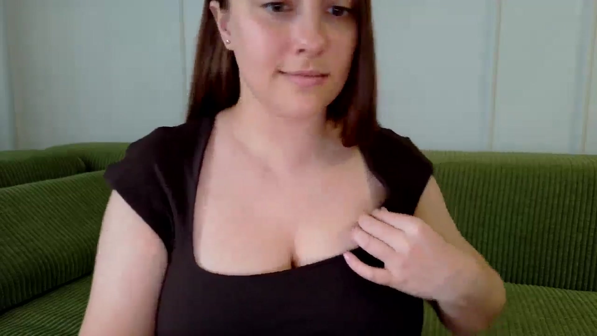Gallery image thumbnail from QueenOfTease_'s myfreecams stream on, 08/21/2025, 07:44 image 19 of 20