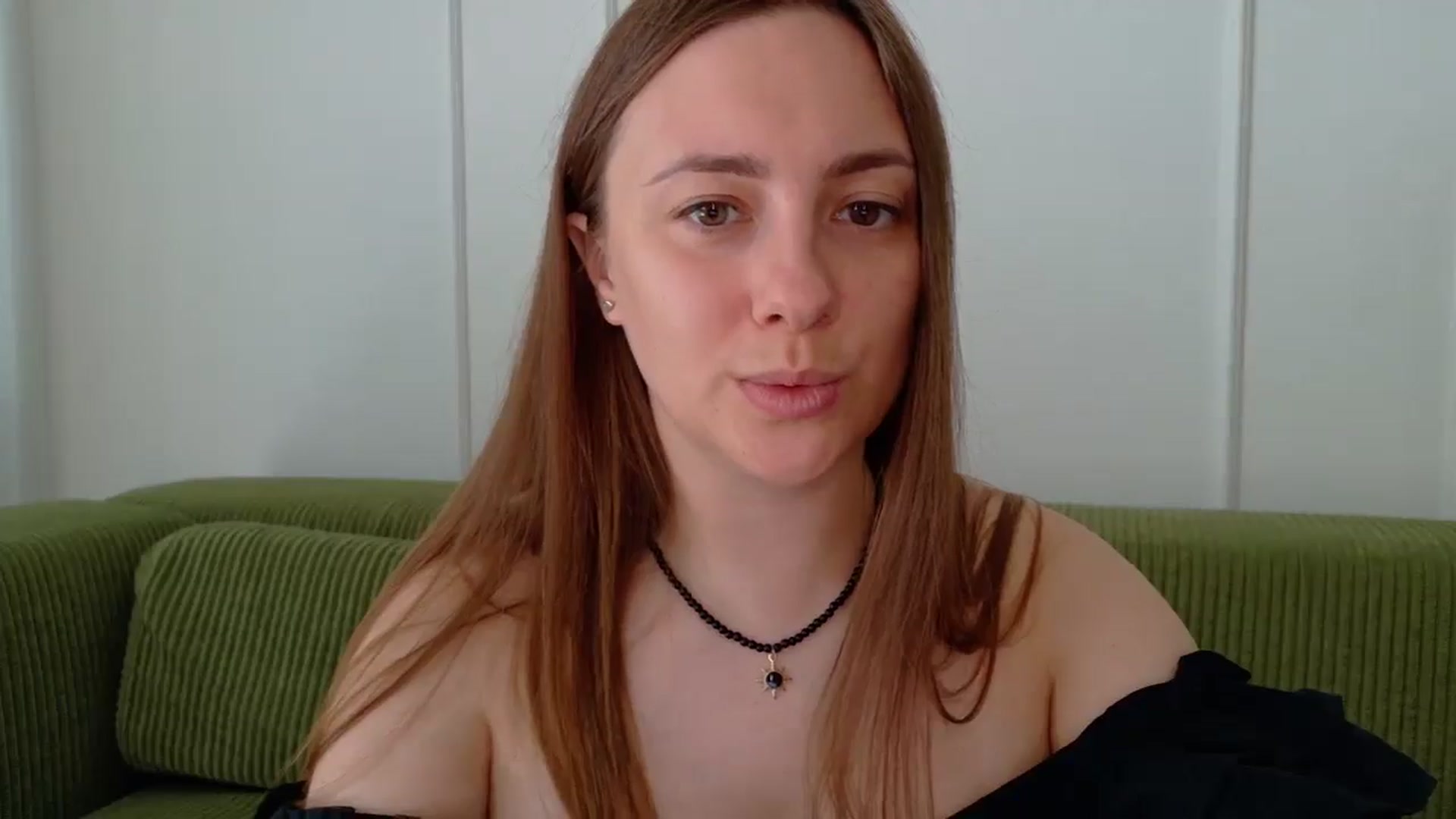 Gallery image thumbnail from QueenOfTease_'s myfreecams stream on, 08/22/2025, 06:54 image 7 of 20