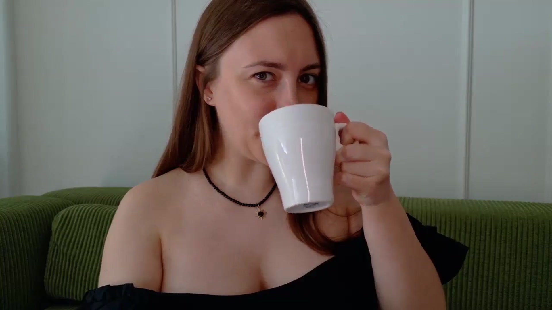Gallery image thumbnail from QueenOfTease_'s myfreecams stream on, 08/22/2025, 06:54 image 9 of 20