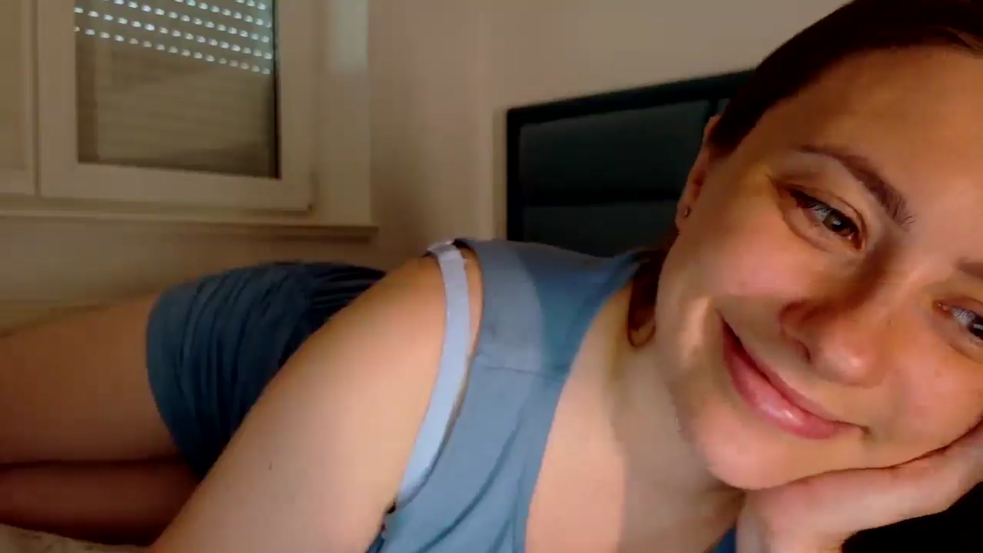 Gallery image thumbnail from QueenOfTease_'s myfreecams stream on, 08/27/2025, 06:30 image 9 of 20