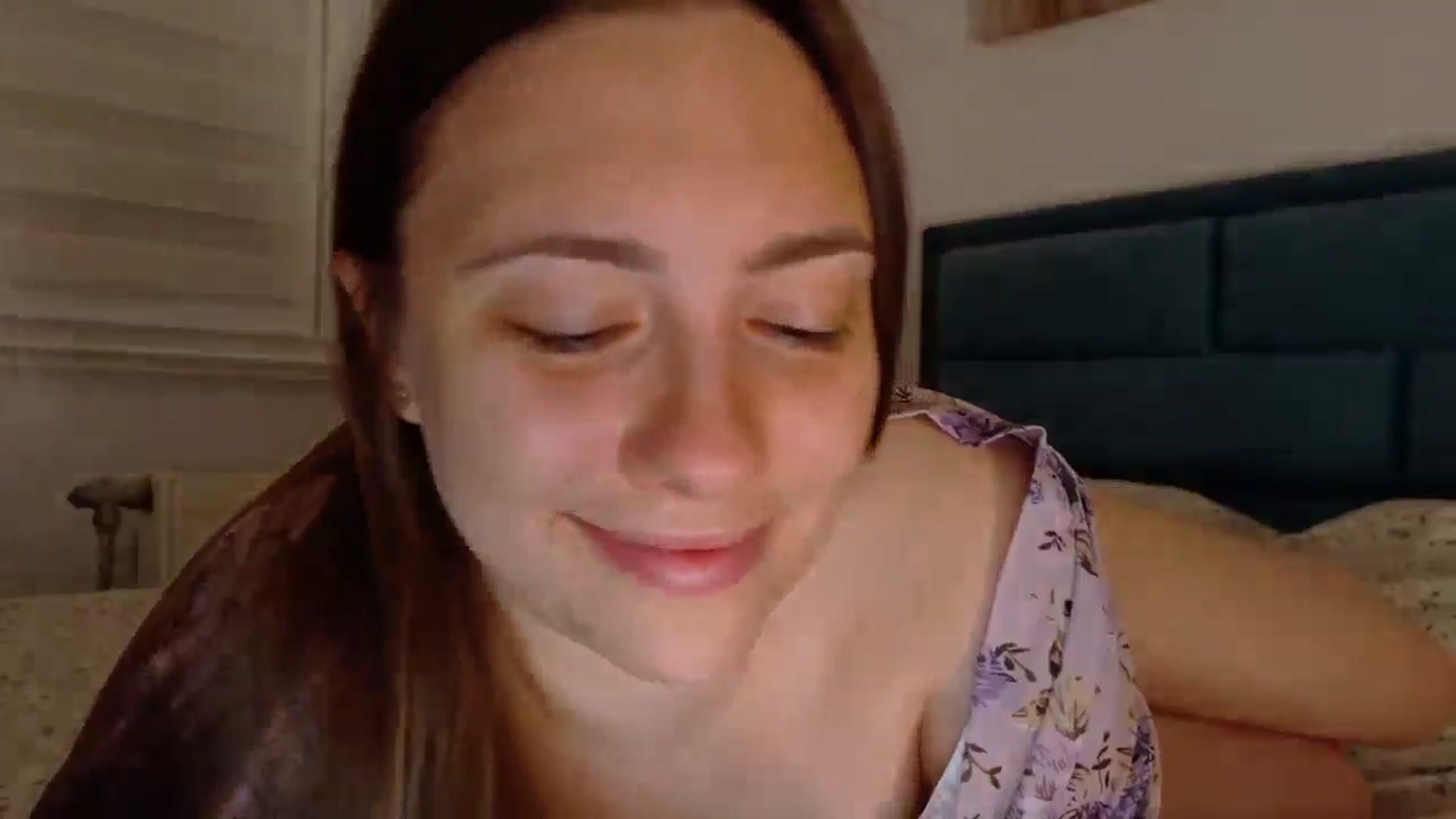Gallery image thumbnail from QueenOfTease_'s myfreecams stream on, 08/29/2025, 06:04 image 2 of 20