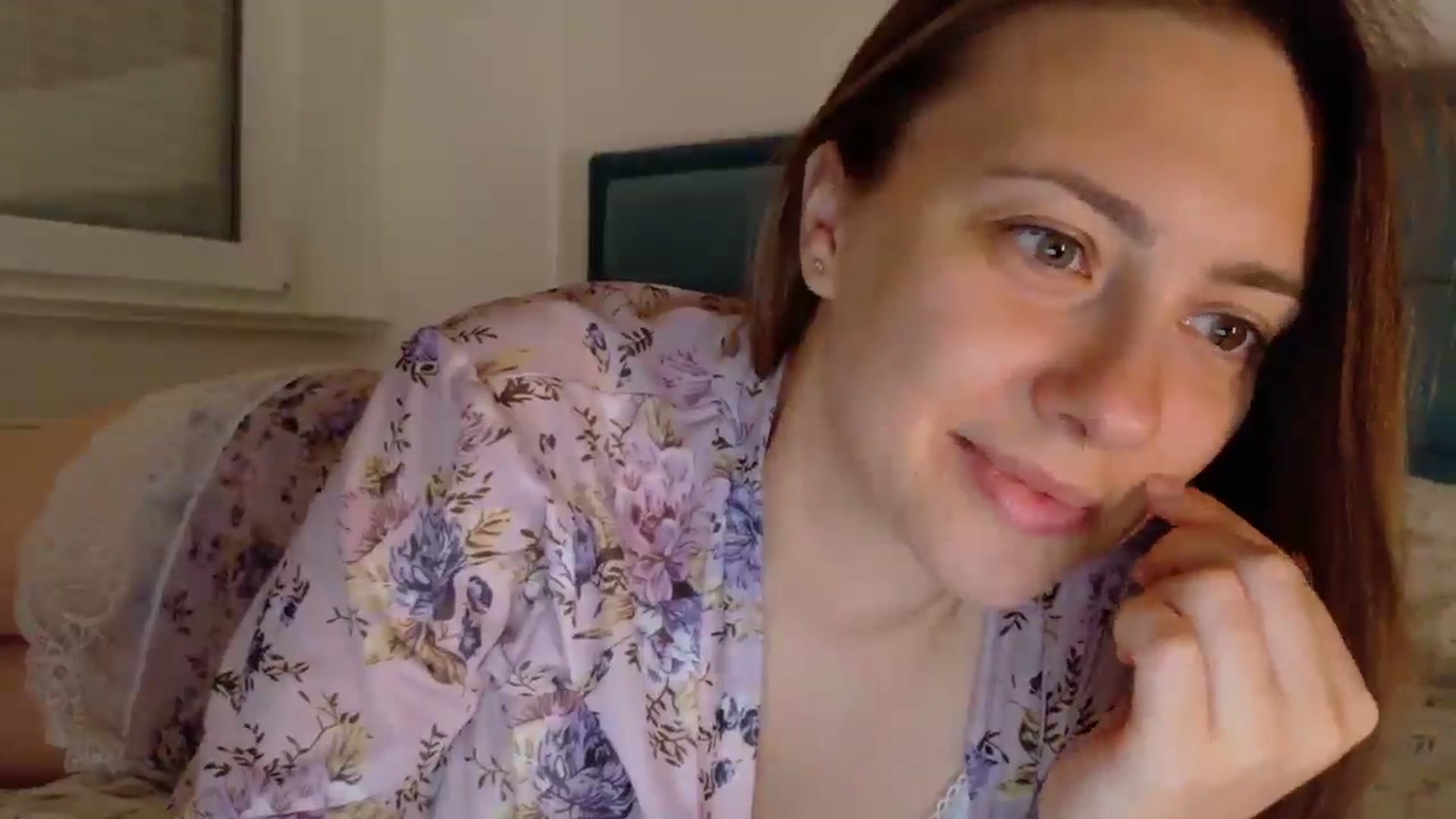 Gallery image thumbnail from QueenOfTease_'s myfreecams stream on, 08/29/2025, 06:31 image 3 of 20