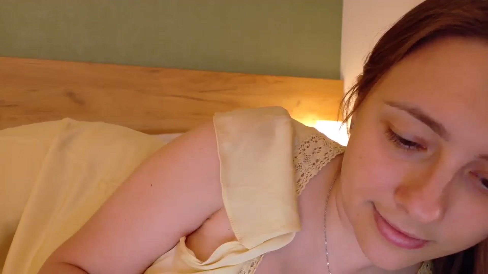 Gallery image thumbnail from QueenOfTease_'s myfreecams stream on, 09/06/2025, 06:02 image 11 of 20