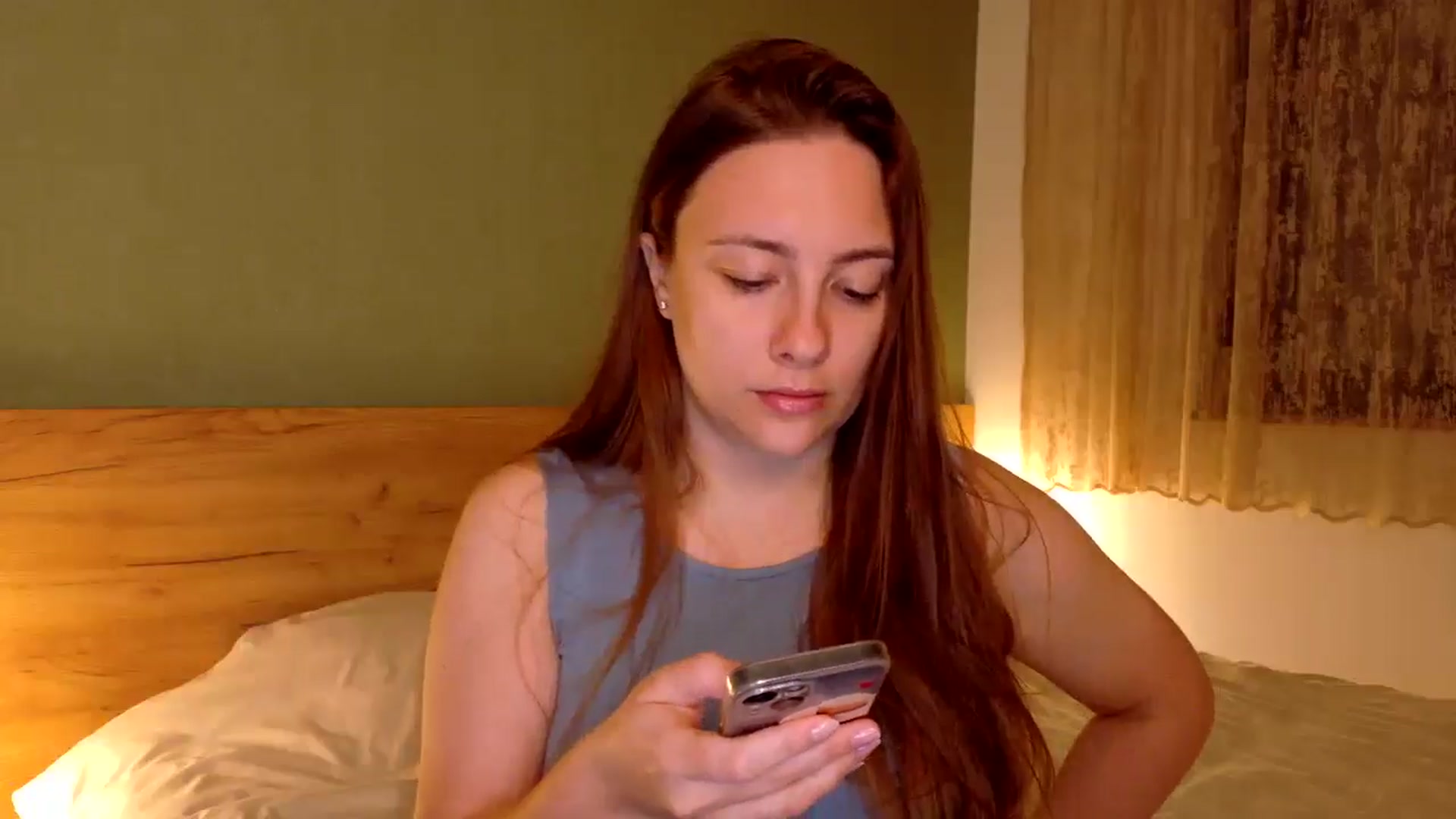 Gallery image thumbnail from QueenOfTease_'s myfreecams stream on, 09/08/2025, 06:01 image 2 of 20