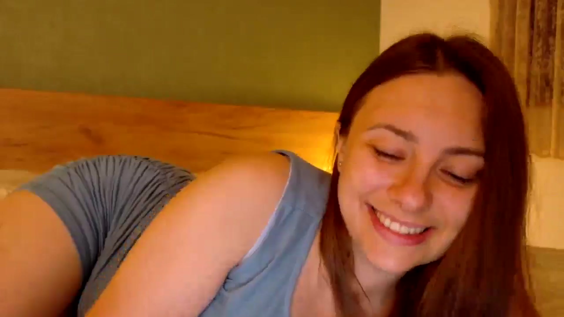 Gallery image thumbnail from QueenOfTease_'s myfreecams stream on, 09/10/2025, 05:45 image 17 of 20