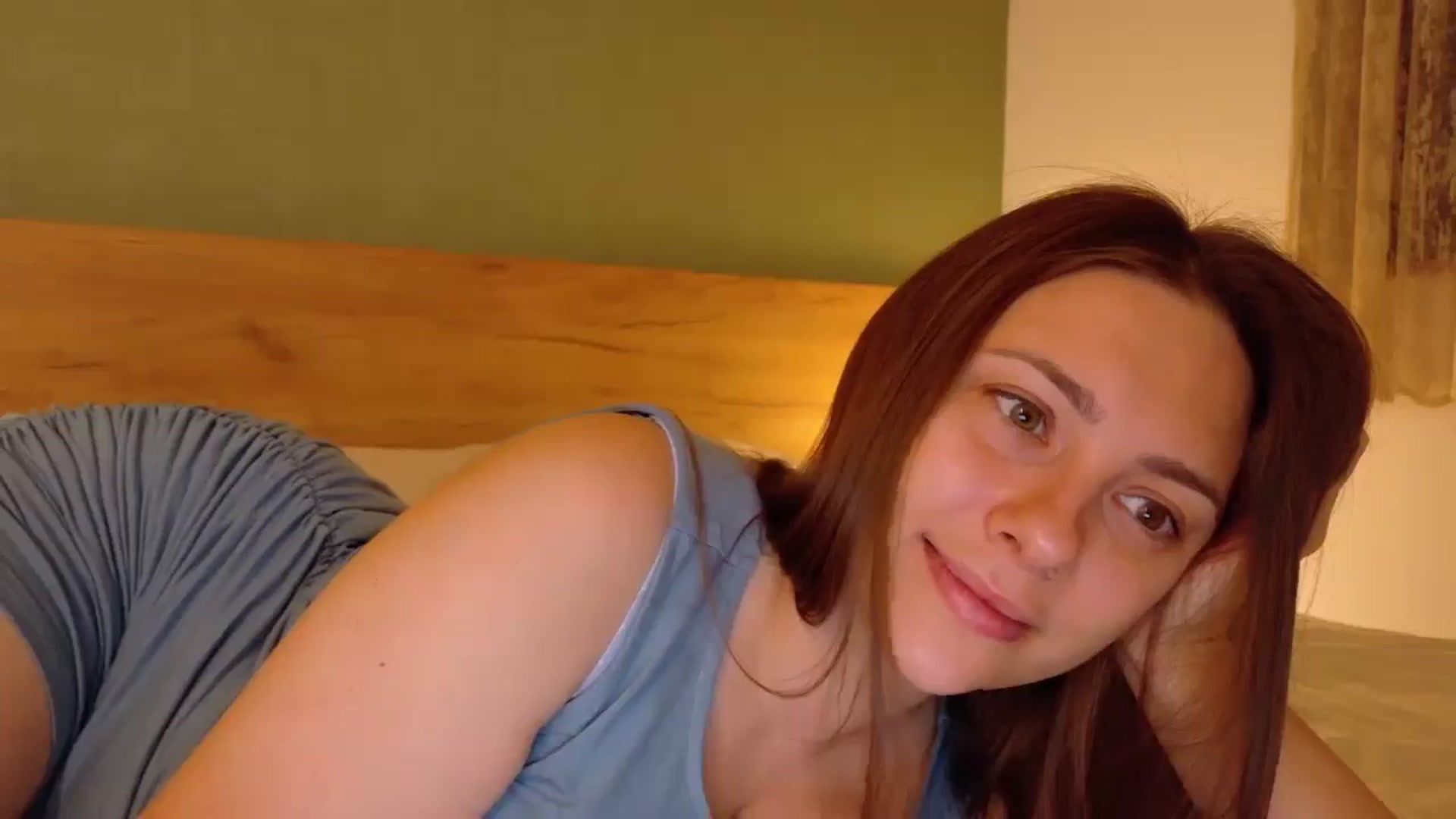 Gallery image thumbnail from QueenOfTease_'s myfreecams stream on, 09/10/2025, 05:45 image 4 of 20