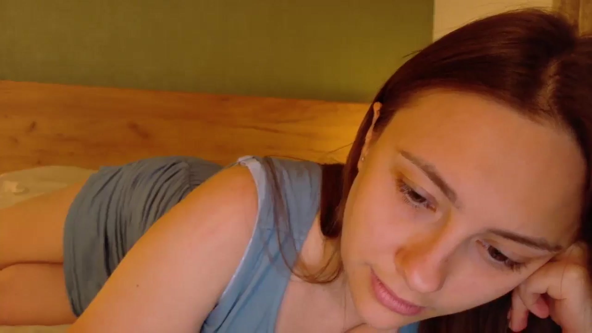 Gallery image thumbnail from QueenOfTease_'s myfreecams stream on, 09/10/2025, 06:17 image 9 of 20
