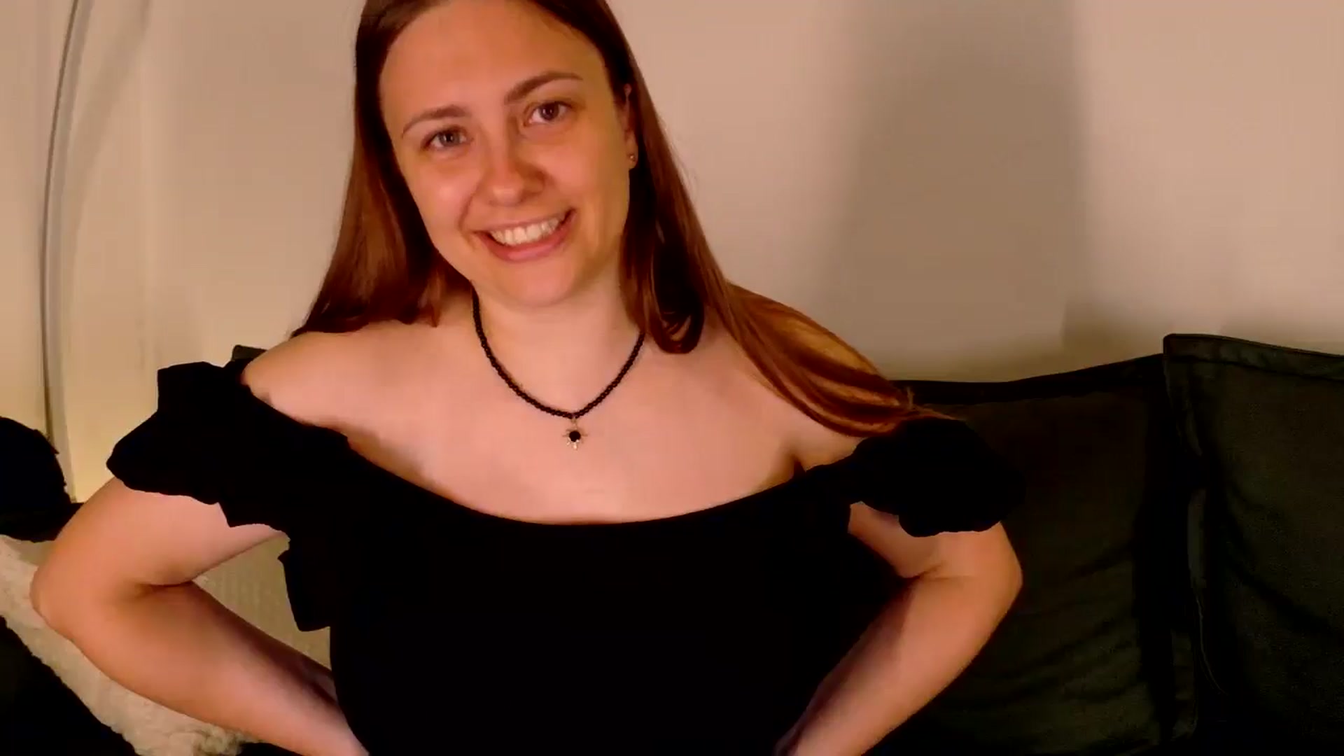 Gallery image thumbnail from QueenOfTease_'s myfreecams stream on, 09/12/2025, 07:11 image 7 of 20